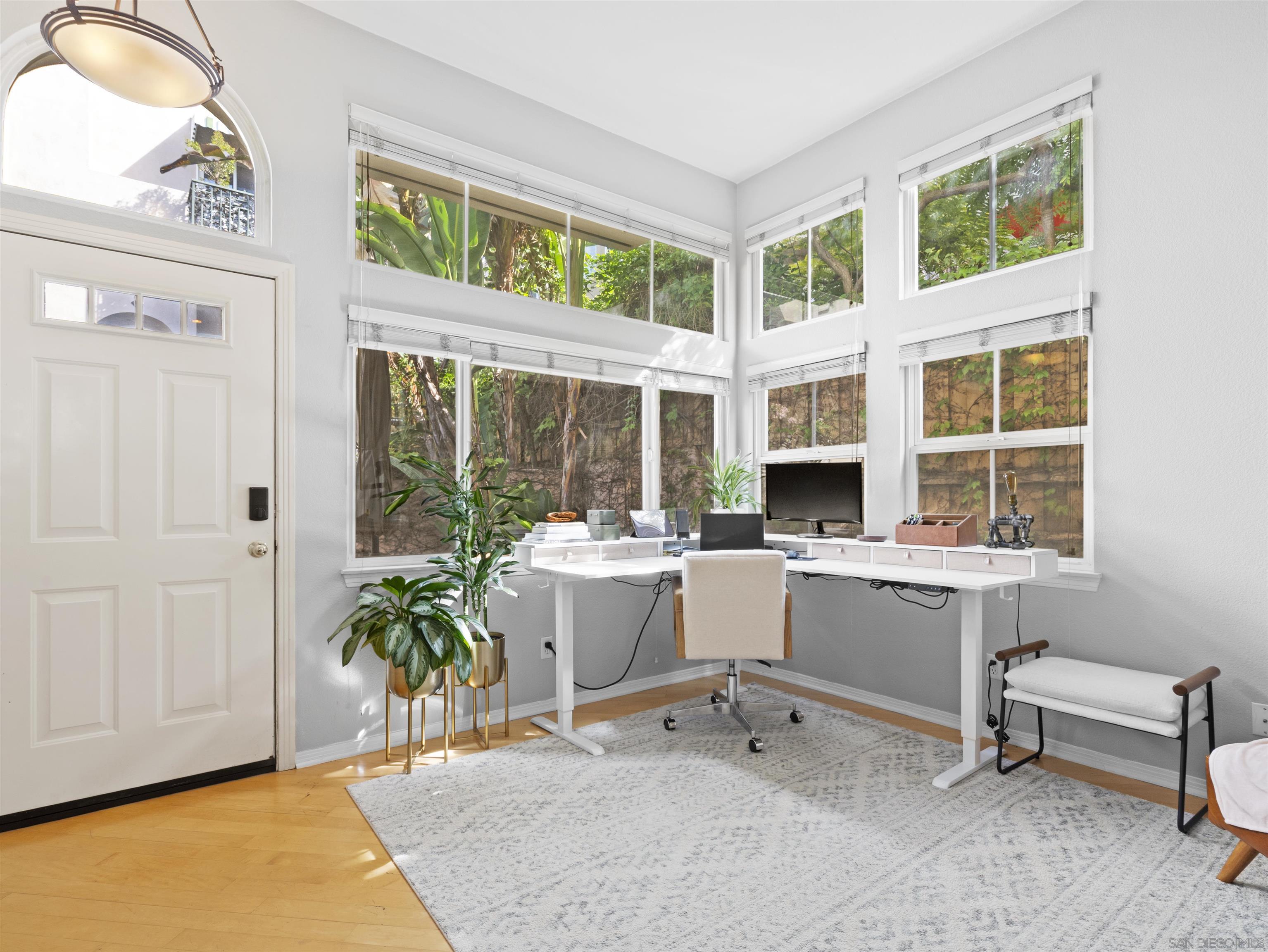 Detail Gallery Image 2 of 35 For 2237  5th Ave, San Diego,  CA 92101 - 3 Beds | 3 Baths