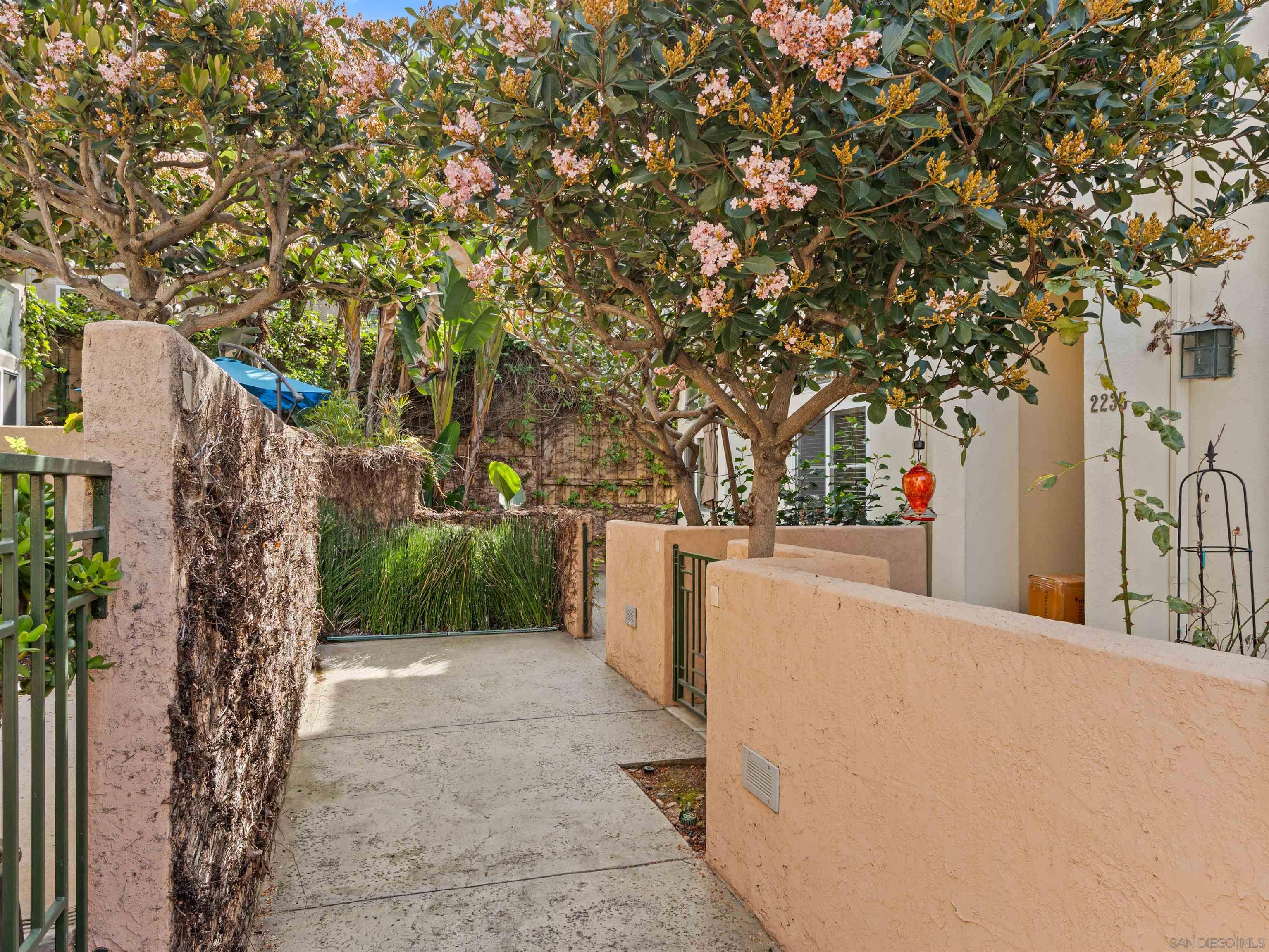 Detail Gallery Image 28 of 35 For 2237  5th Ave, San Diego,  CA 92101 - 3 Beds | 3 Baths