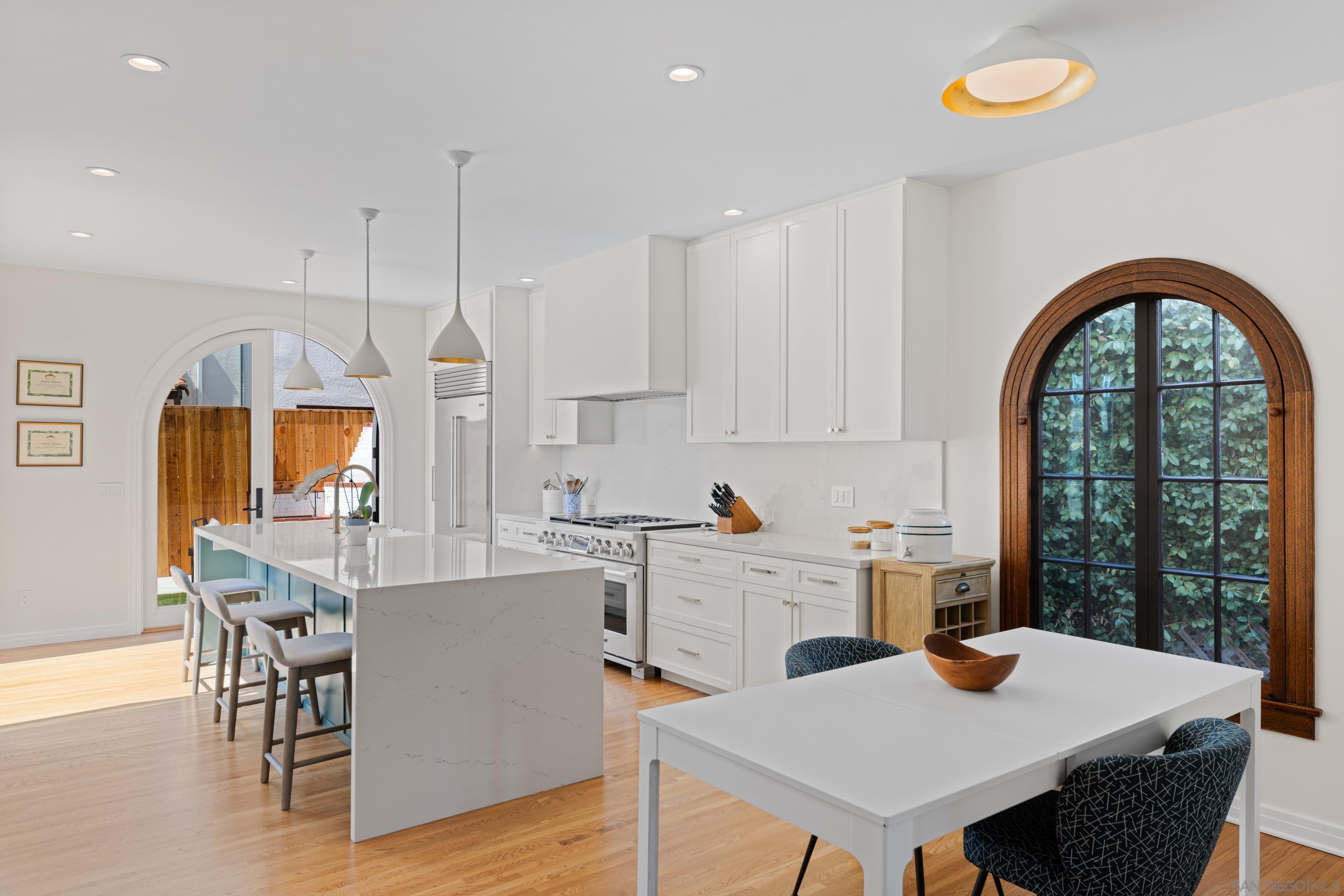 Detail Gallery Image 14 of 73 For 4374  Adams Ave, San Diego,  CA 92116 - 5 Beds | 4 Baths