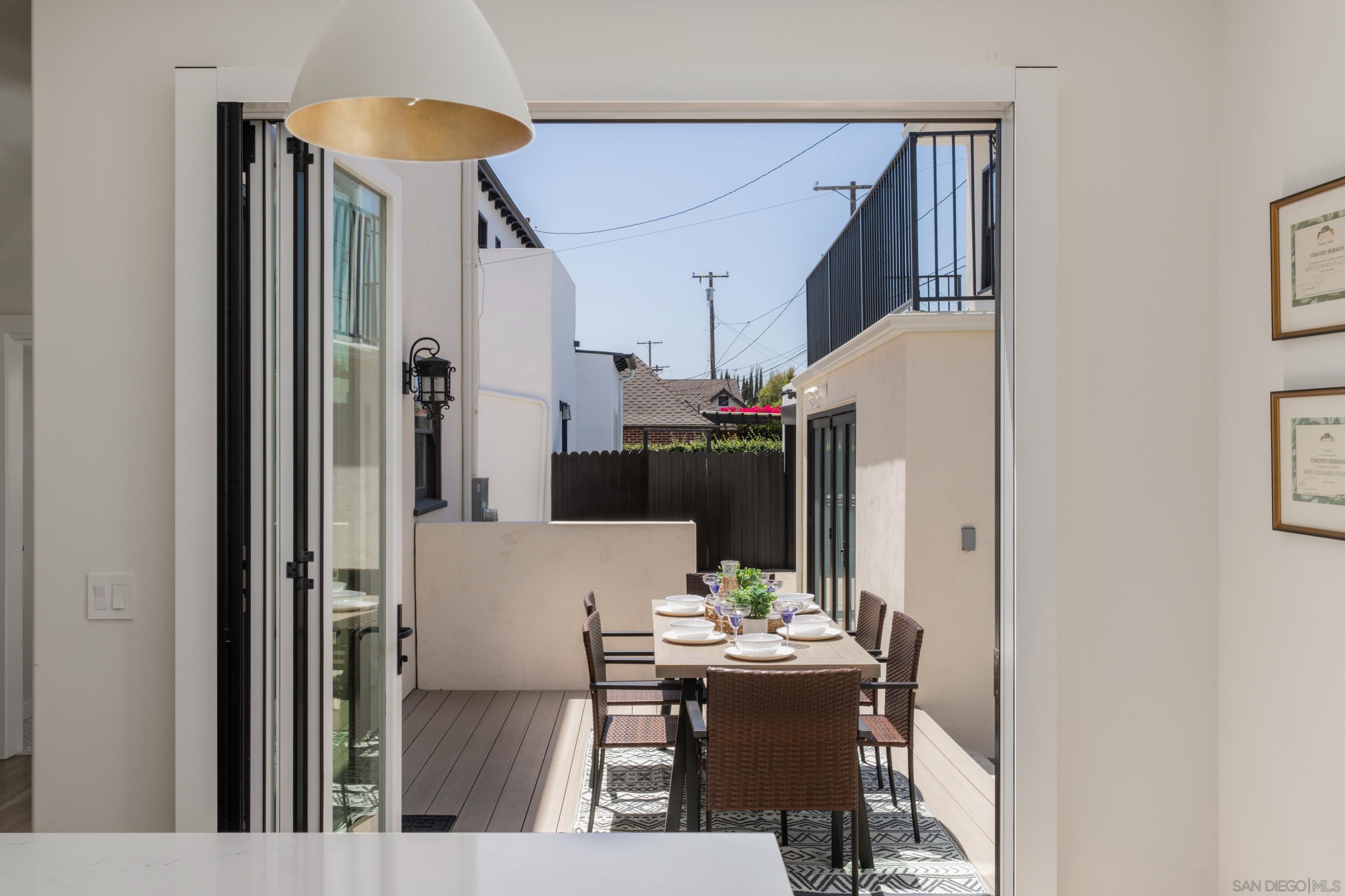 Detail Gallery Image 16 of 73 For 4374  Adams Ave, San Diego,  CA 92116 - 5 Beds | 4 Baths