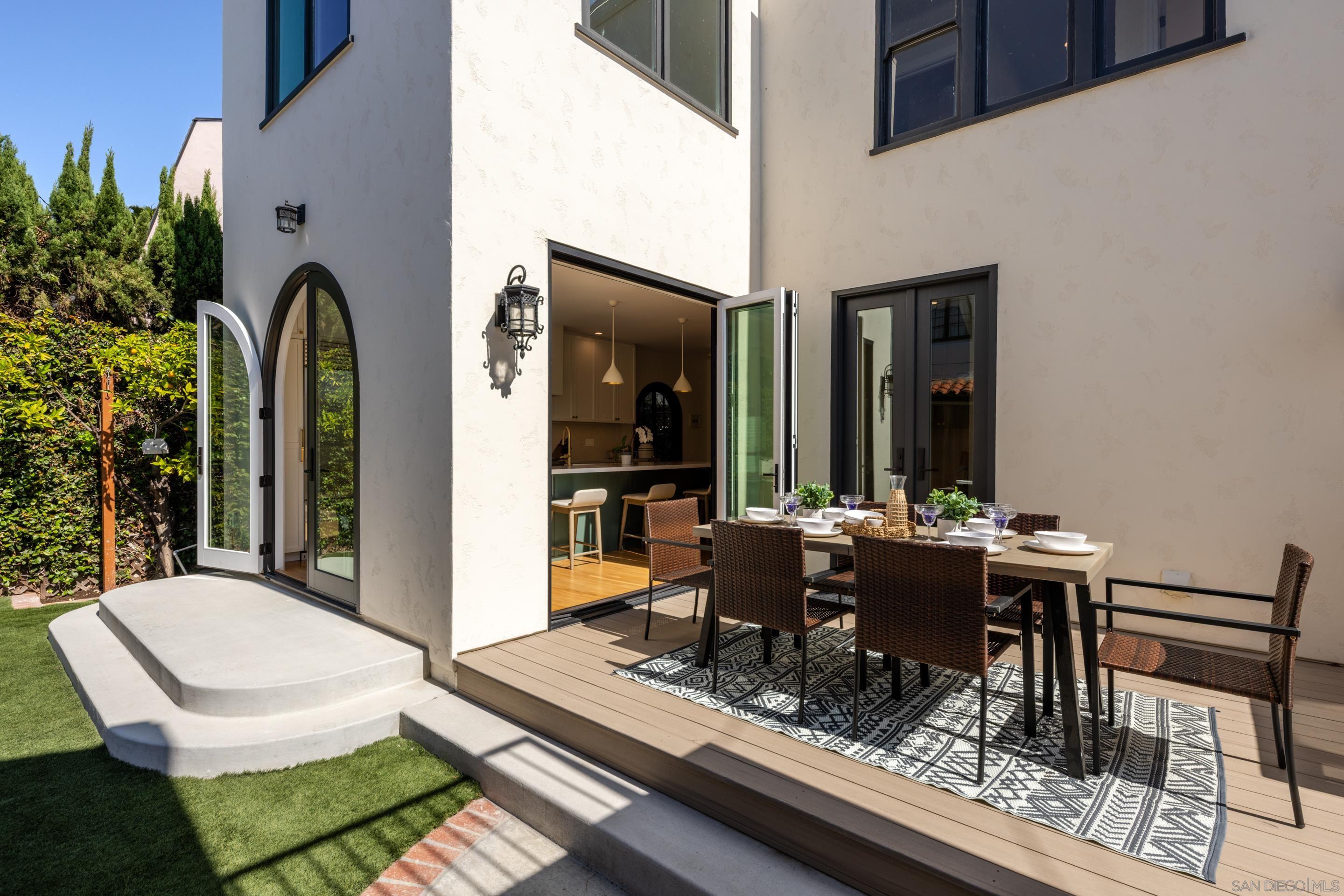 Detail Gallery Image 18 of 73 For 4374  Adams Ave, San Diego,  CA 92116 - 5 Beds | 4 Baths