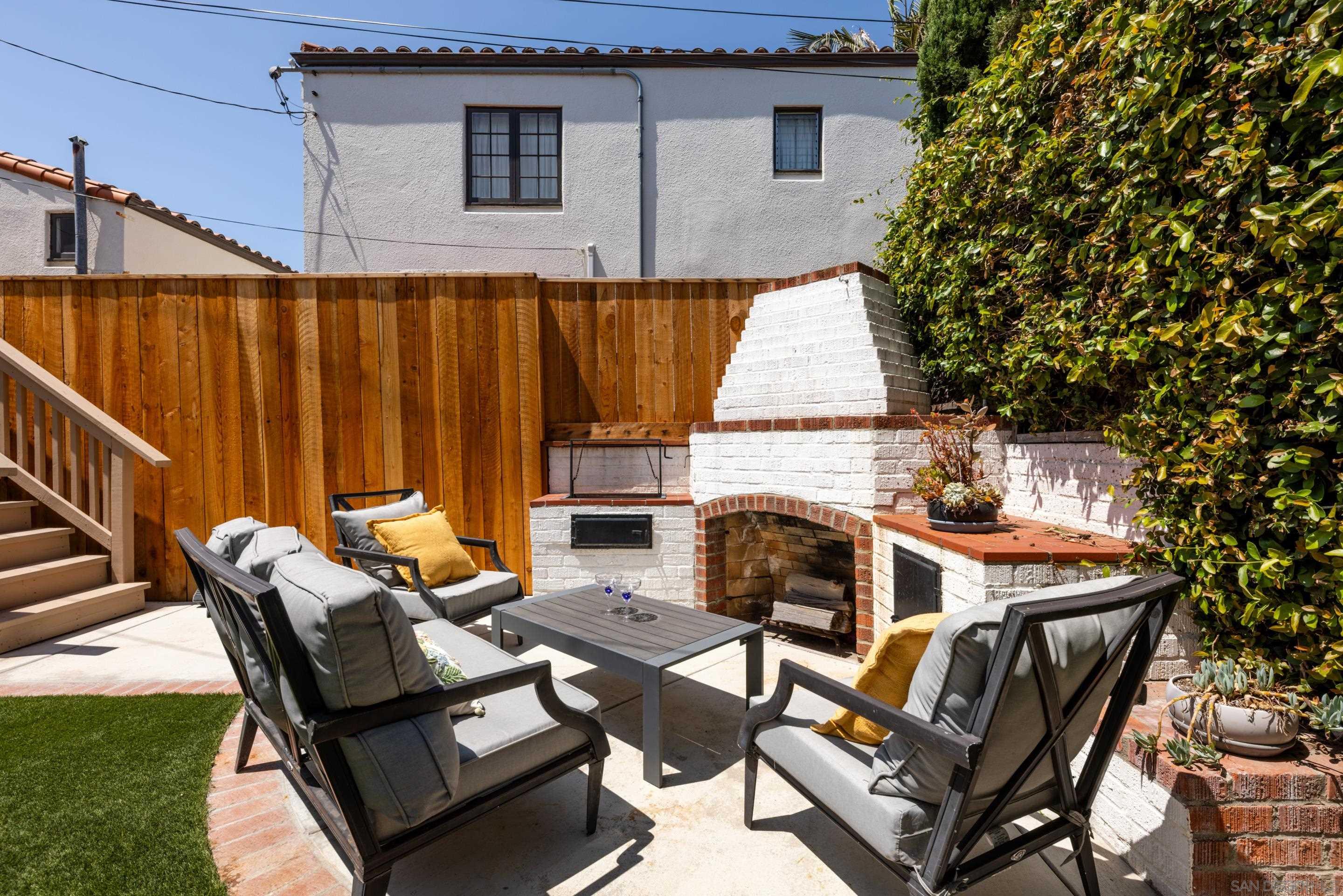 Detail Gallery Image 23 of 73 For 4374  Adams Ave, San Diego,  CA 92116 - 5 Beds | 4 Baths