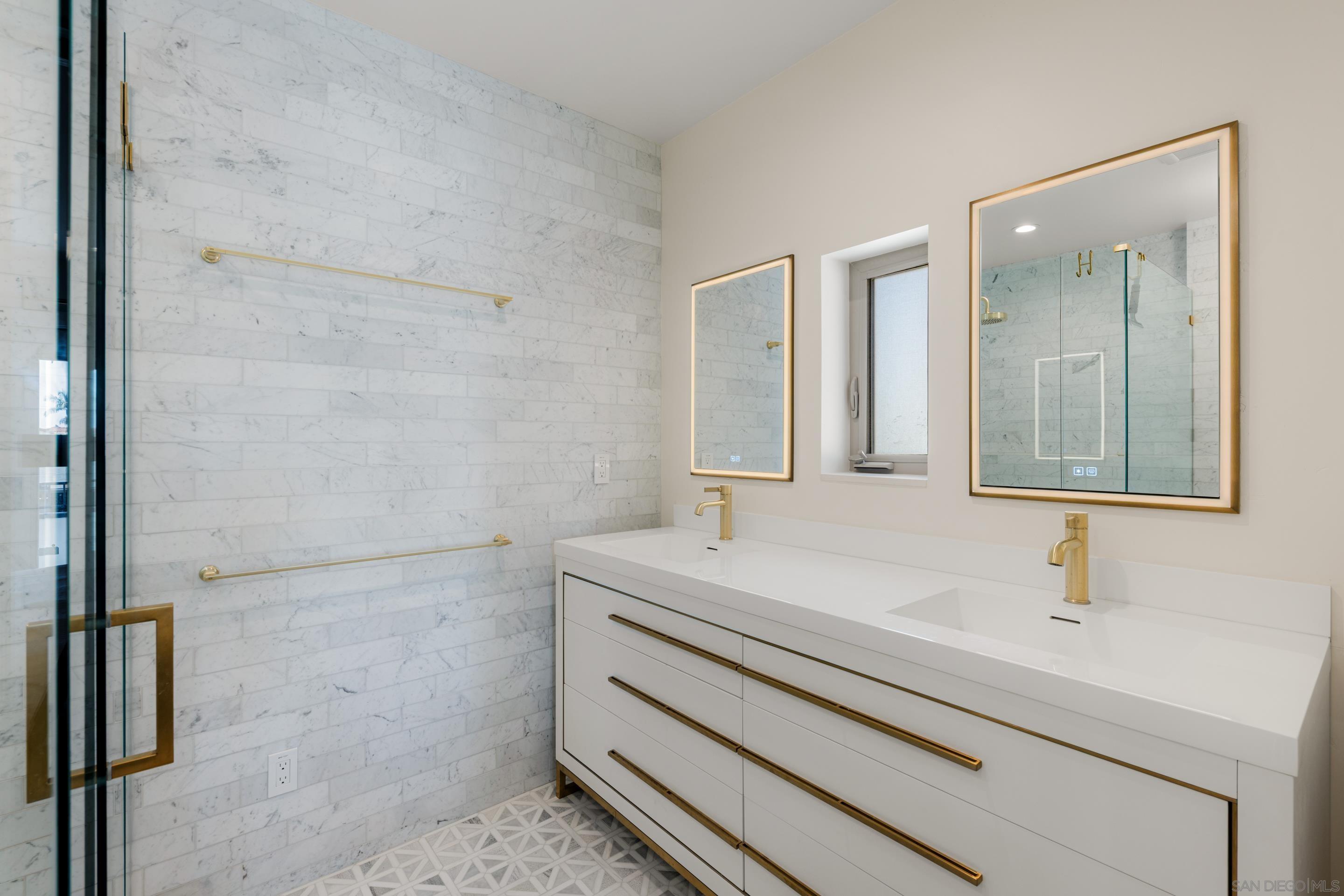 Detail Gallery Image 32 of 73 For 4374  Adams Ave, San Diego,  CA 92116 - 5 Beds | 4 Baths