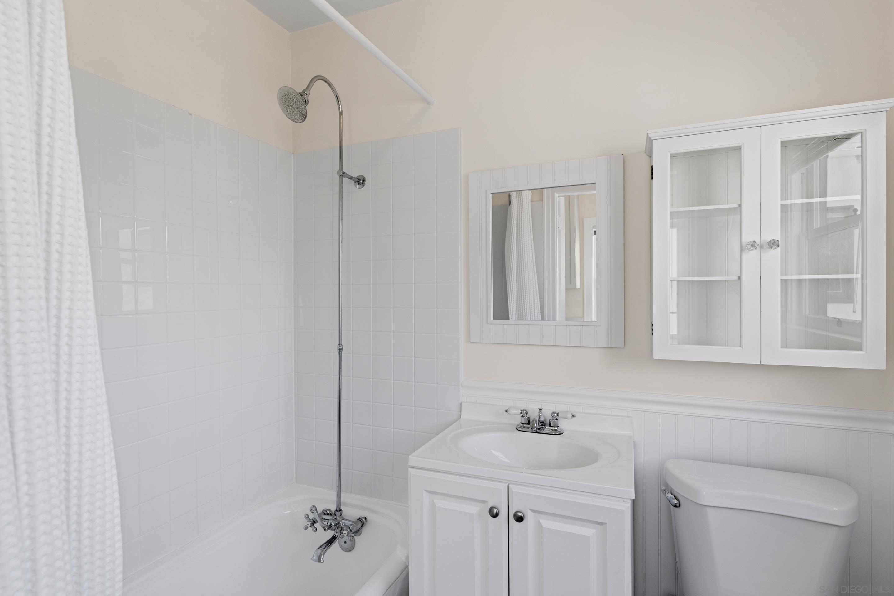 Detail Gallery Image 47 of 73 For 4374  Adams Ave, San Diego,  CA 92116 - 5 Beds | 4 Baths