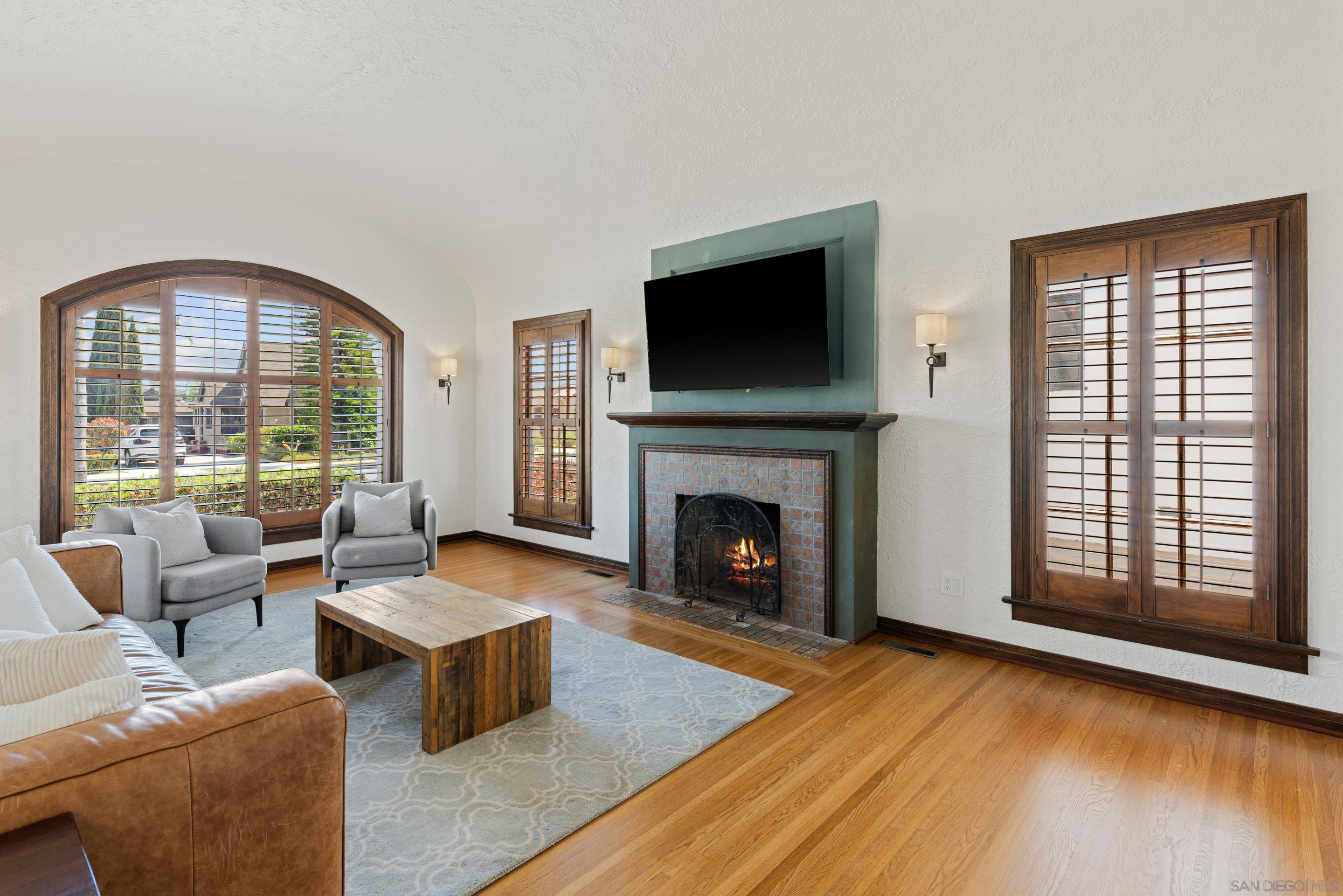 Detail Gallery Image 8 of 73 For 4374  Adams Ave, San Diego,  CA 92116 - 5 Beds | 4 Baths