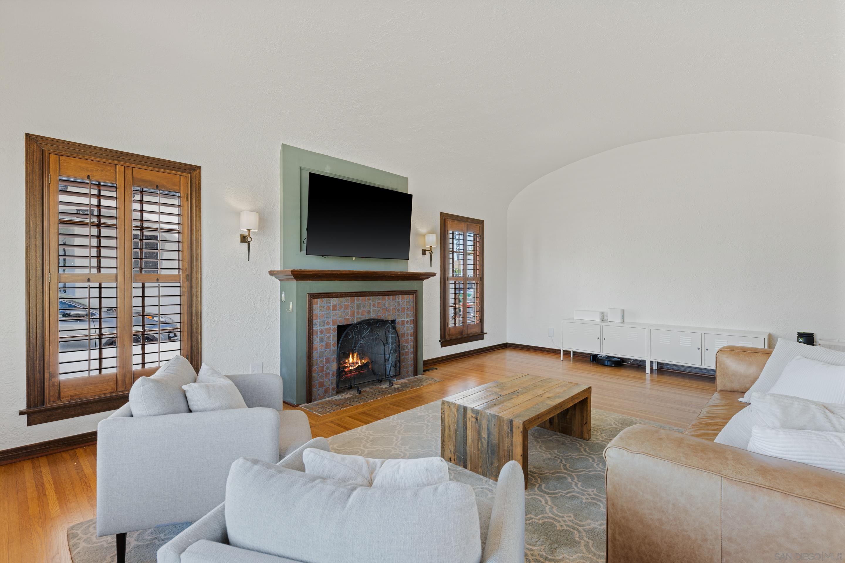 Detail Gallery Image 10 of 73 For 4374  Adams Ave, San Diego,  CA 92116 - 5 Beds | 4 Baths