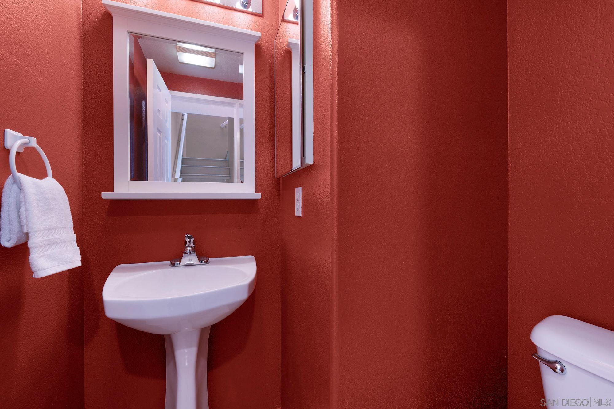 Detail Gallery Image 16 of 36 For 7551  Hazard Center Dr, San Diego,  CA 92108 - 3 Beds | 2/1 Baths