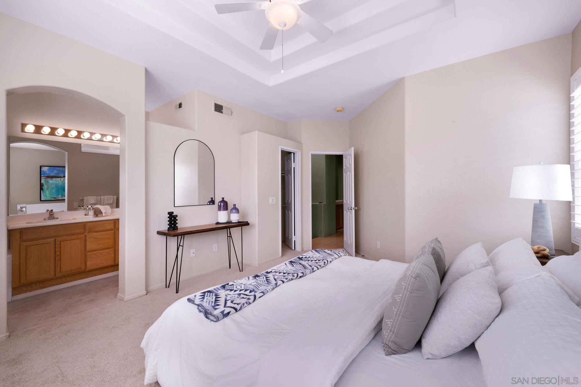 Detail Gallery Image 20 of 36 For 7551  Hazard Center Dr, San Diego,  CA 92108 - 3 Beds | 2/1 Baths