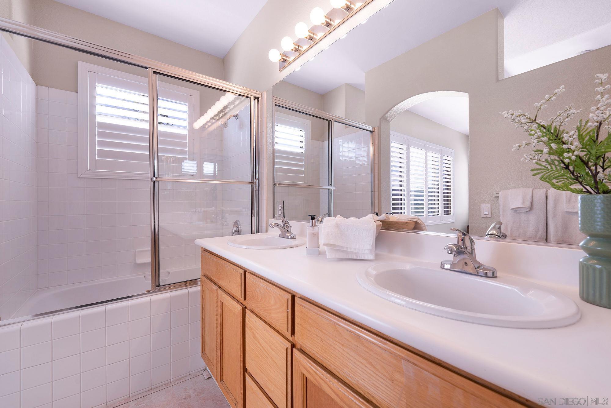 Detail Gallery Image 21 of 36 For 7551  Hazard Center Dr, San Diego,  CA 92108 - 3 Beds | 2/1 Baths