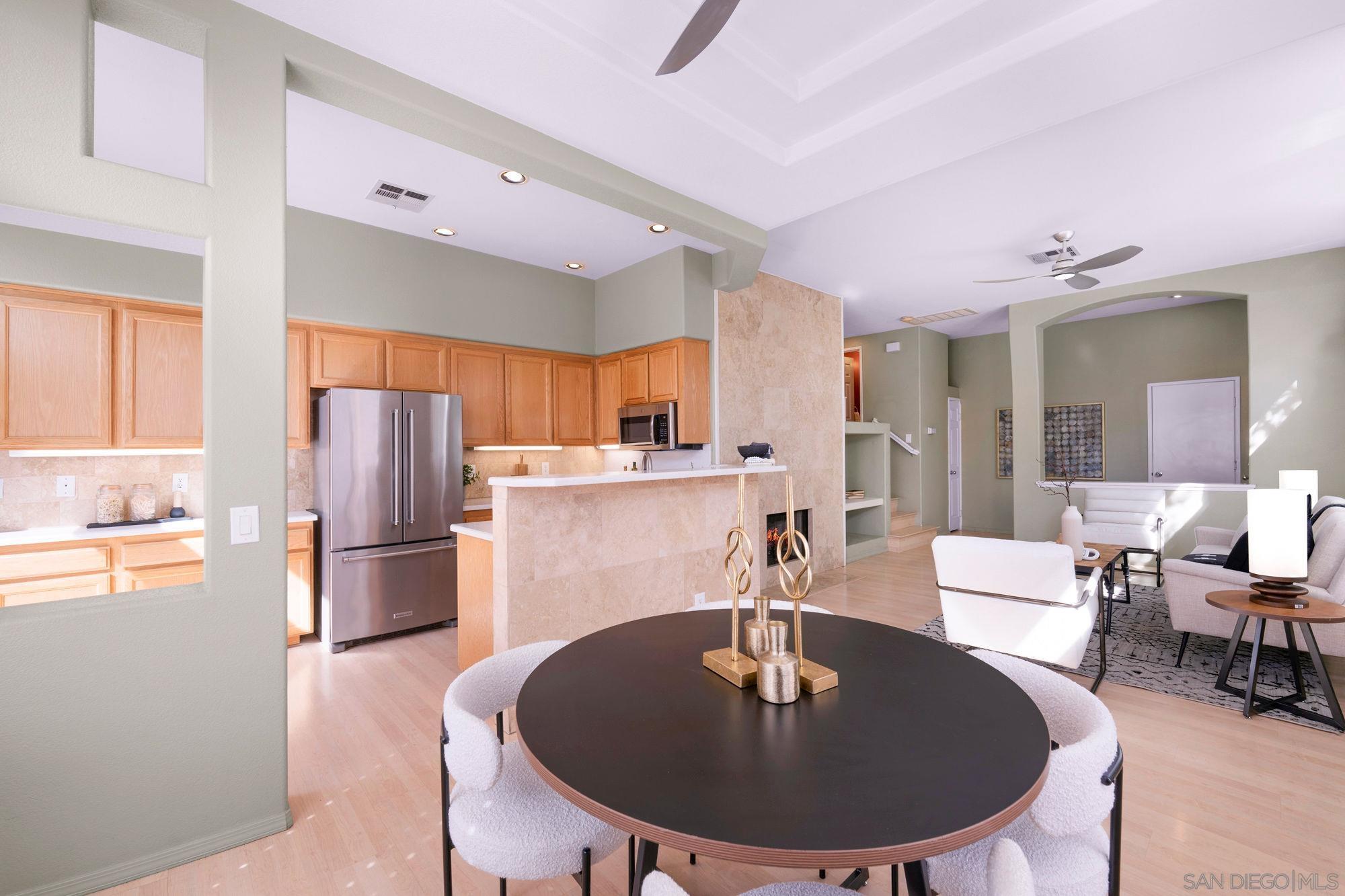 Detail Gallery Image 10 of 36 For 7551  Hazard Center Dr, San Diego,  CA 92108 - 3 Beds | 2/1 Baths