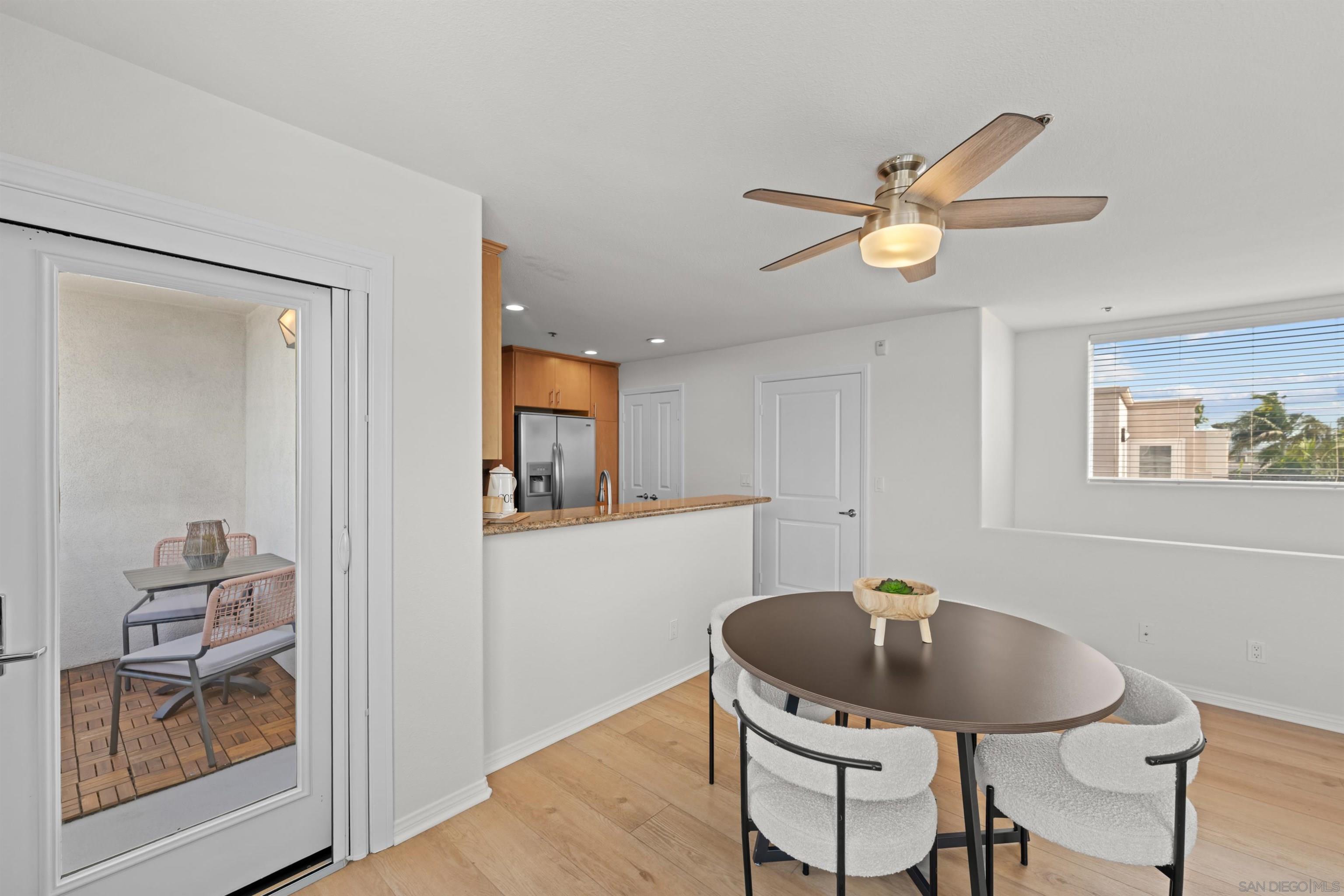 Detail Gallery Image 12 of 38 For 924  Hornblend St  #311,  San Diego,  CA 92109 - 2 Beds | 2/1 Baths