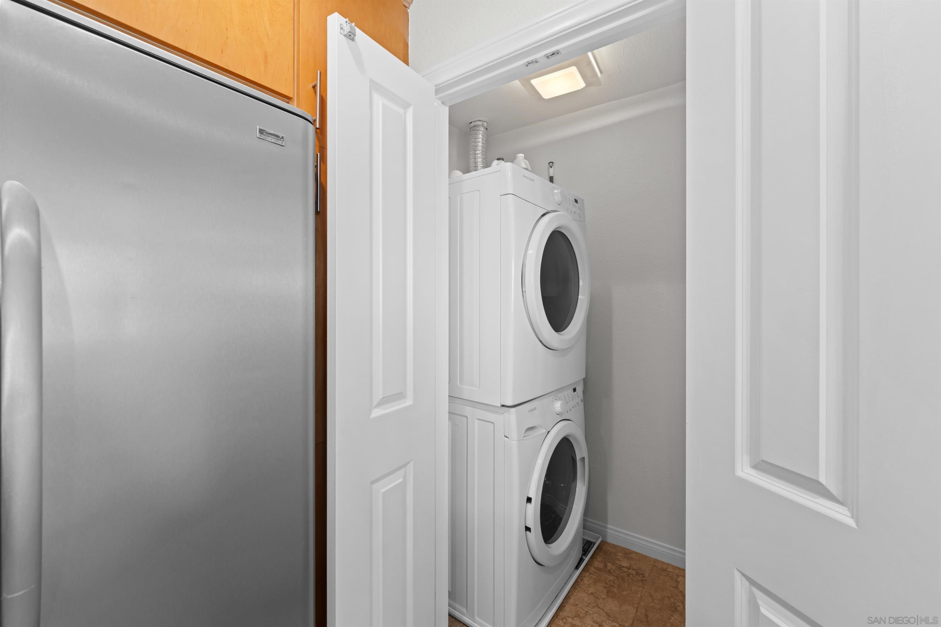 Detail Gallery Image 16 of 38 For 924  Hornblend St  #311,  San Diego,  CA 92109 - 2 Beds | 2/1 Baths