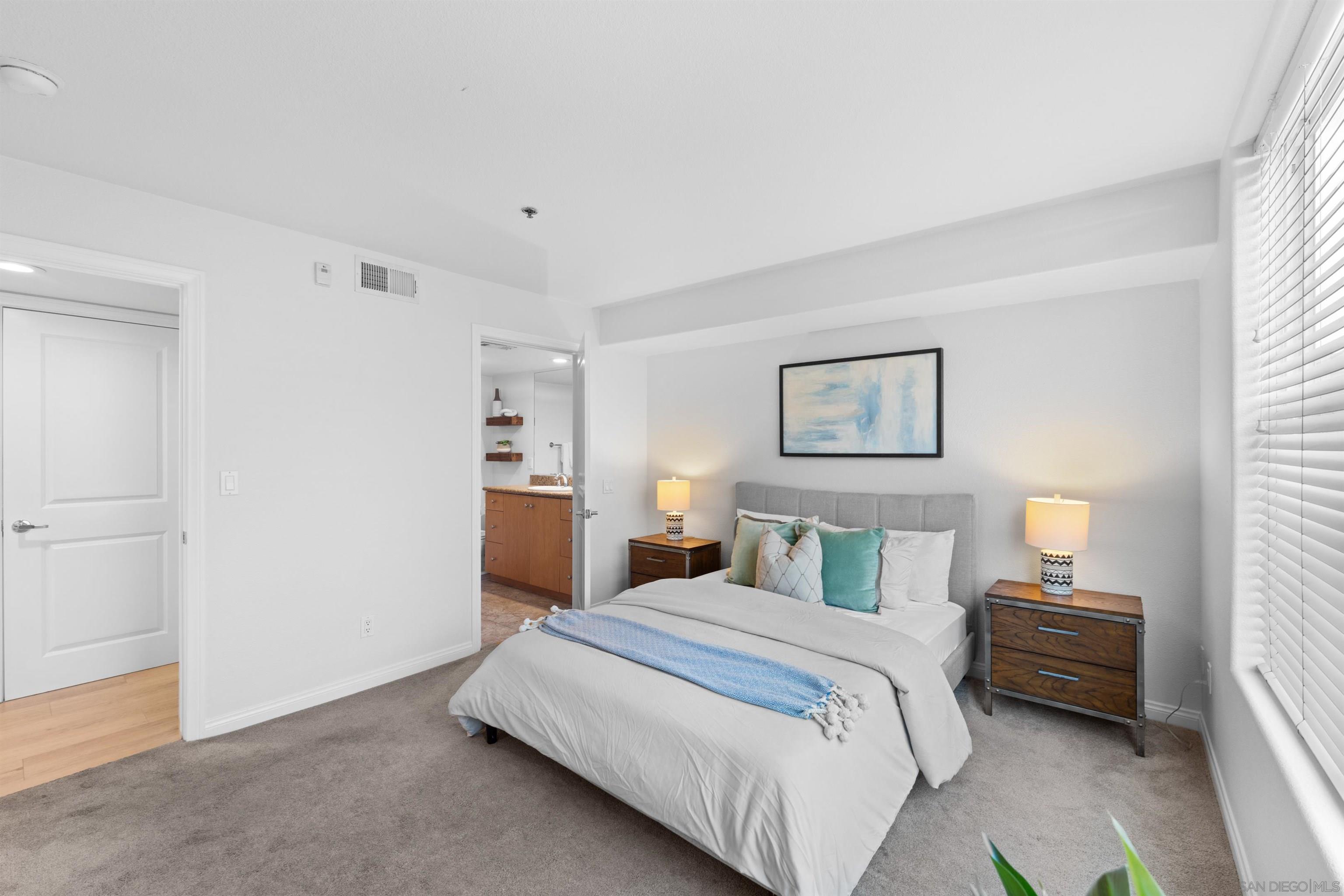 Detail Gallery Image 27 of 38 For 924  Hornblend St  #311,  San Diego,  CA 92109 - 2 Beds | 2/1 Baths