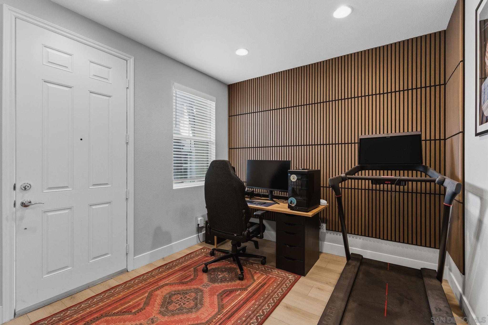 Detail Gallery Image 14 of 27 For 2327  Sentinel Ln, San Marcos,  CA 92078 - 3 Beds | 2/1 Baths