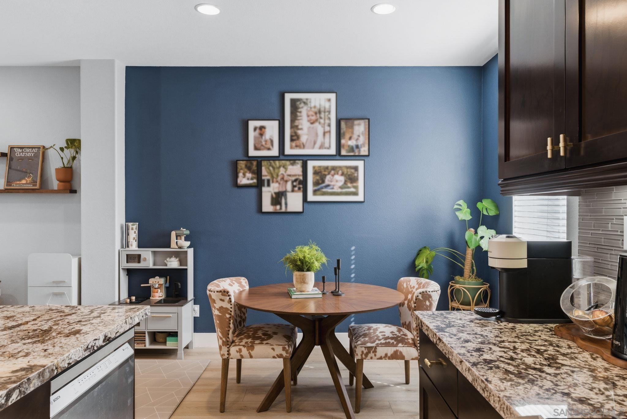 Detail Gallery Image 10 of 27 For 2327  Sentinel Ln, San Marcos,  CA 92078 - 3 Beds | 2/1 Baths