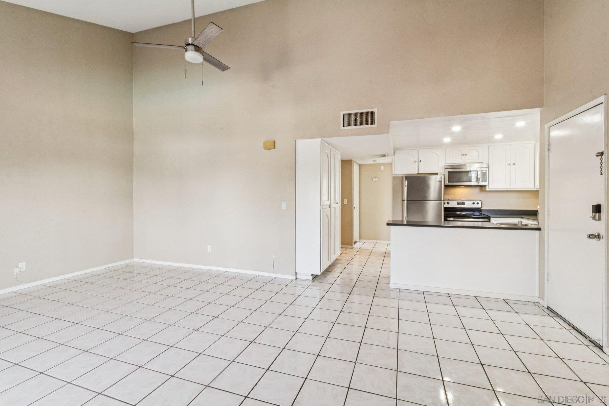 Detail Gallery Image 11 of 23 For 475 N Midway Dr  #254,  Escondido,  CA 92027 - 2 Beds | 2 Baths