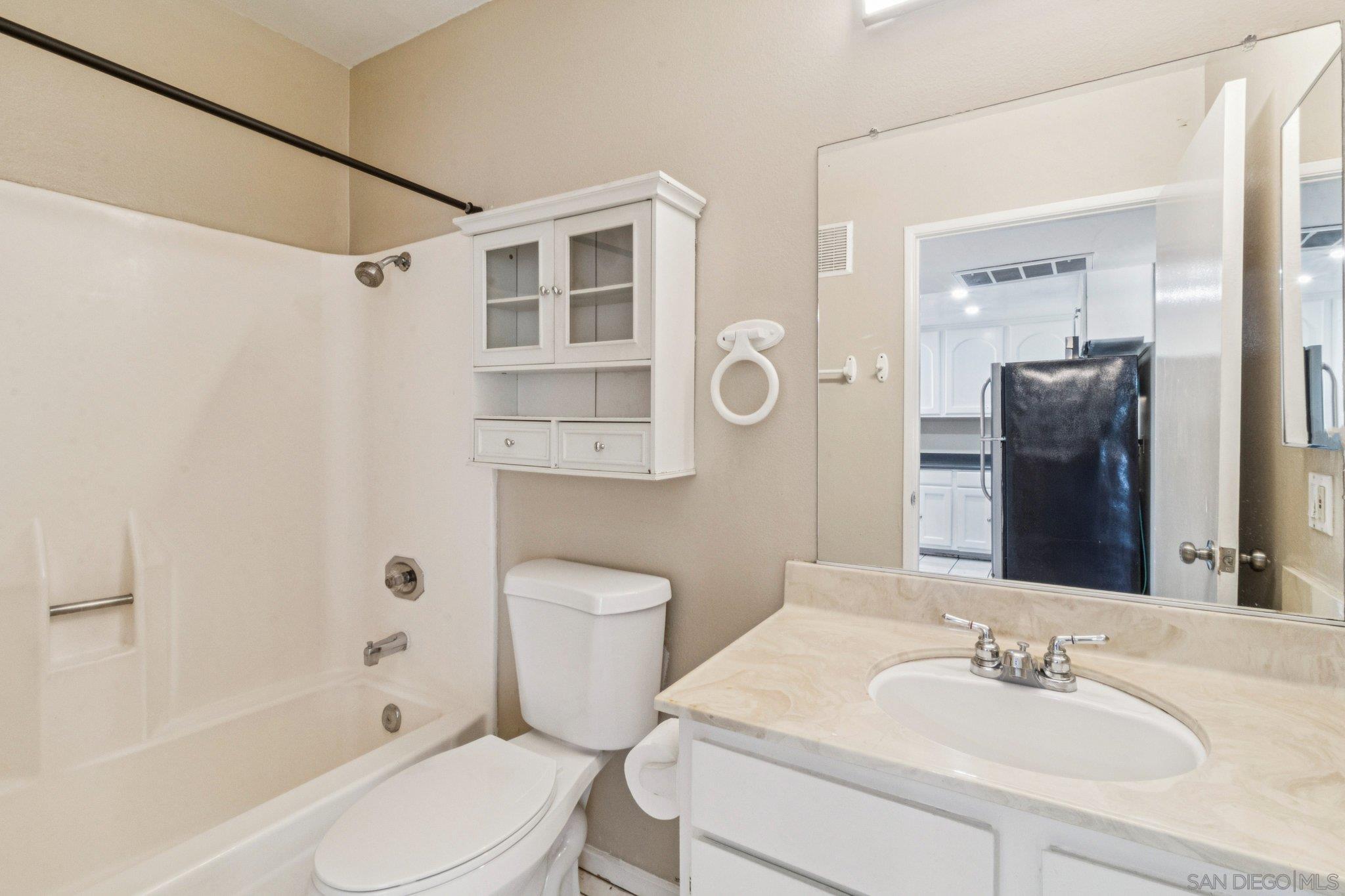 Detail Gallery Image 7 of 23 For 475 N Midway Dr  #254,  Escondido,  CA 92027 - 2 Beds | 2 Baths