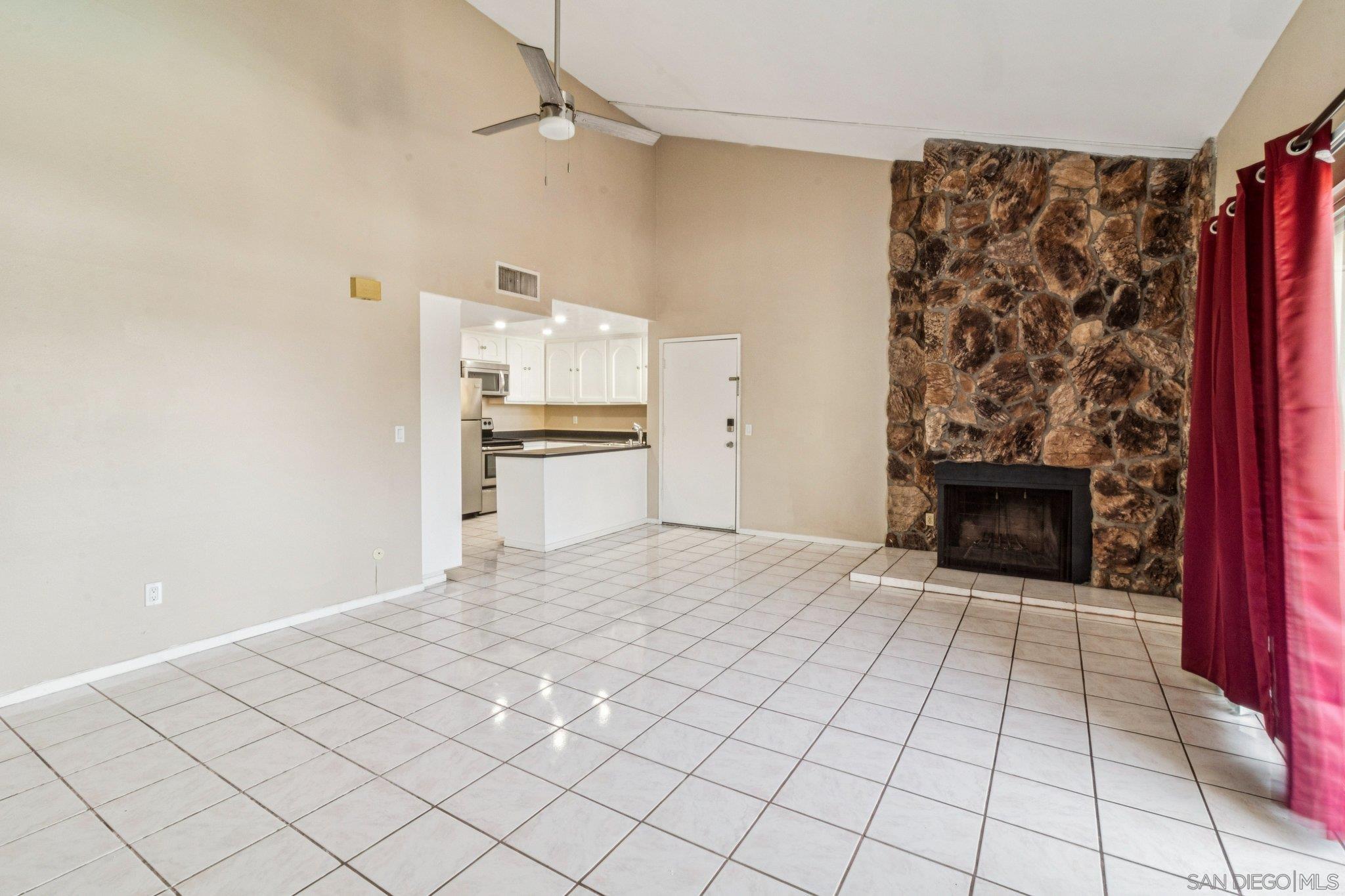 Detail Gallery Image 9 of 23 For 475 N Midway Dr  #254,  Escondido,  CA 92027 - 2 Beds | 2 Baths