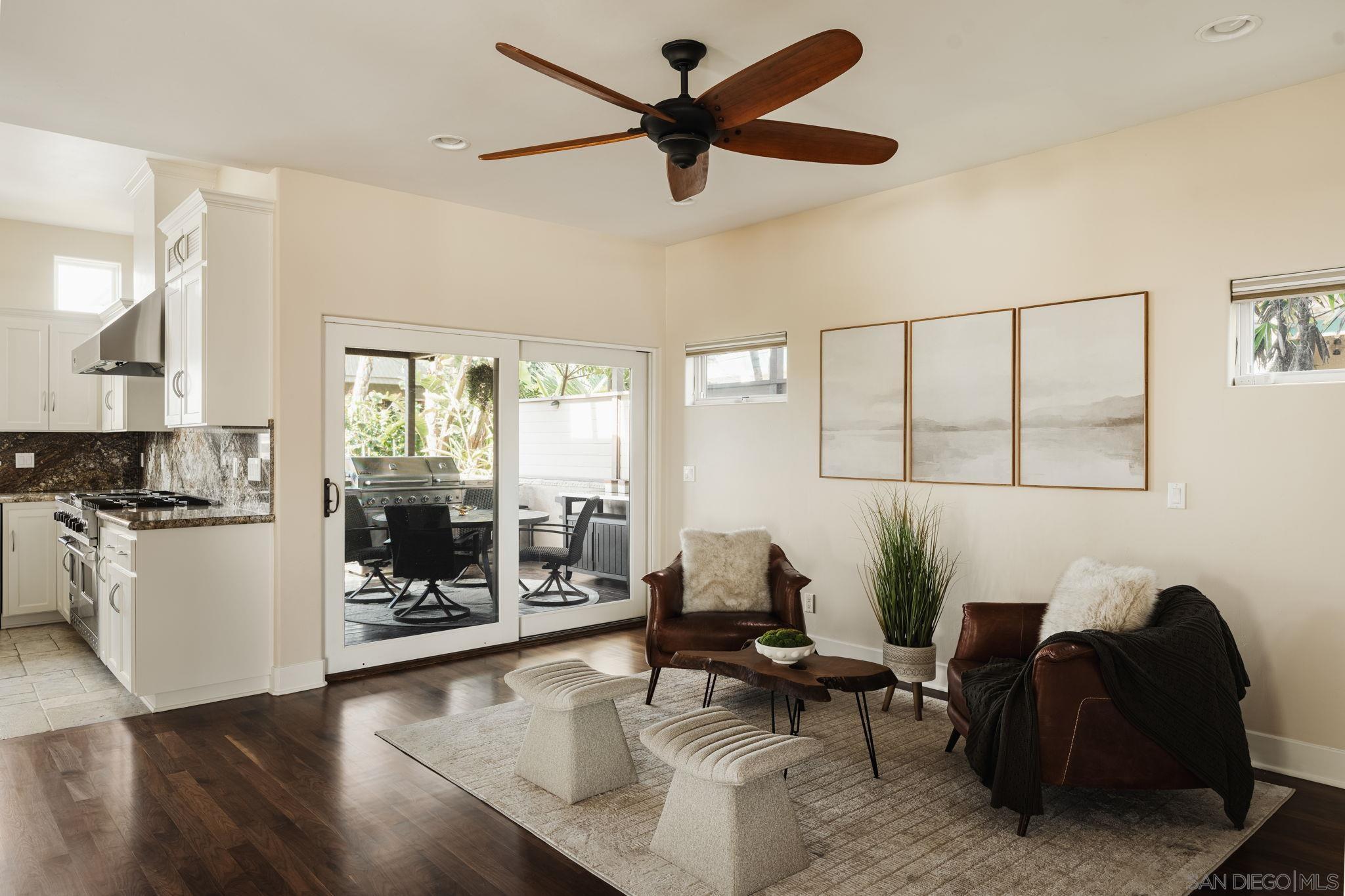 Detail Gallery Image 13 of 34 For 3435  Dickens Street, San Diego,  CA 92106 - 5 Beds | 4 Baths