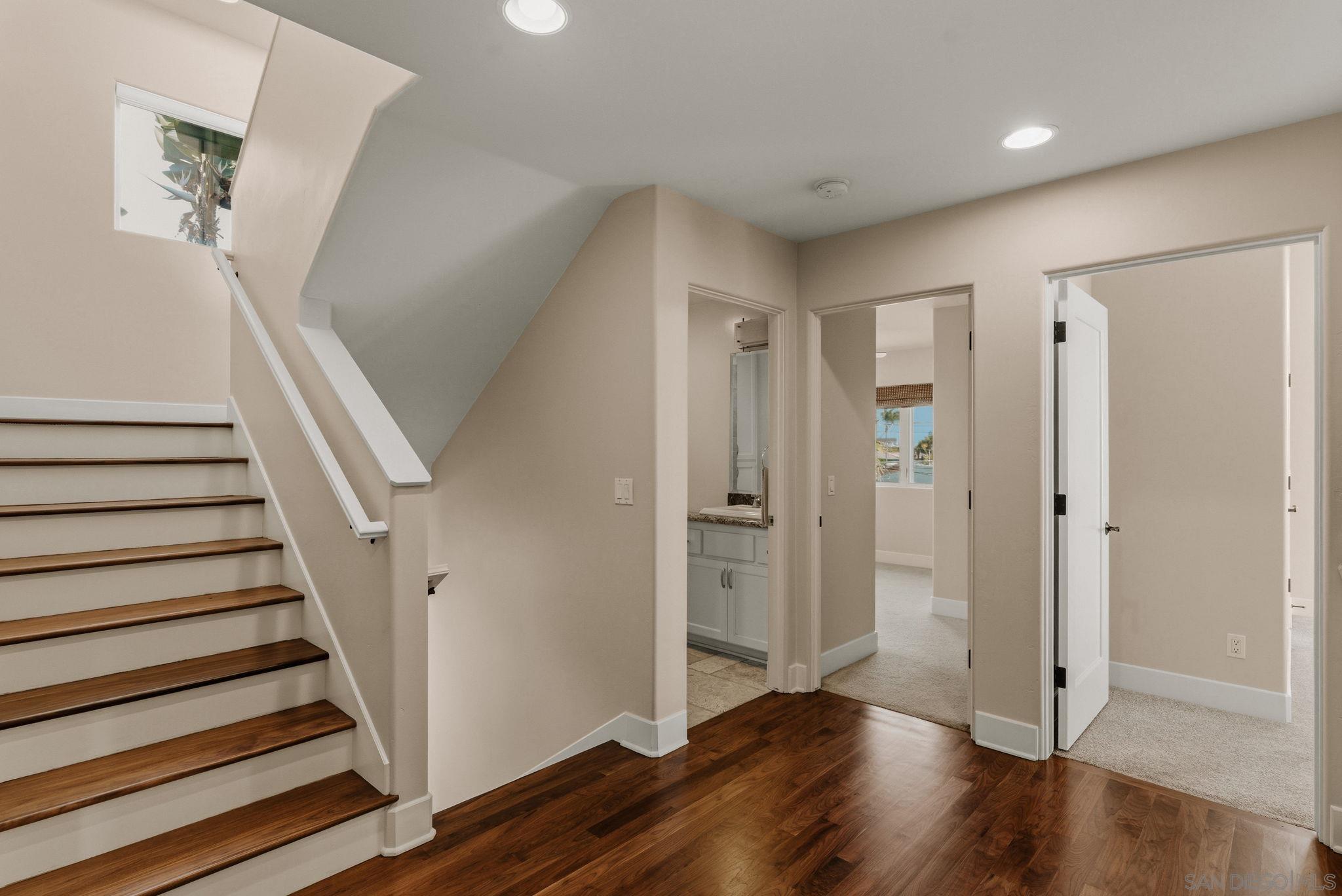 Detail Gallery Image 14 of 34 For 3435  Dickens Street, San Diego,  CA 92106 - 5 Beds | 4 Baths