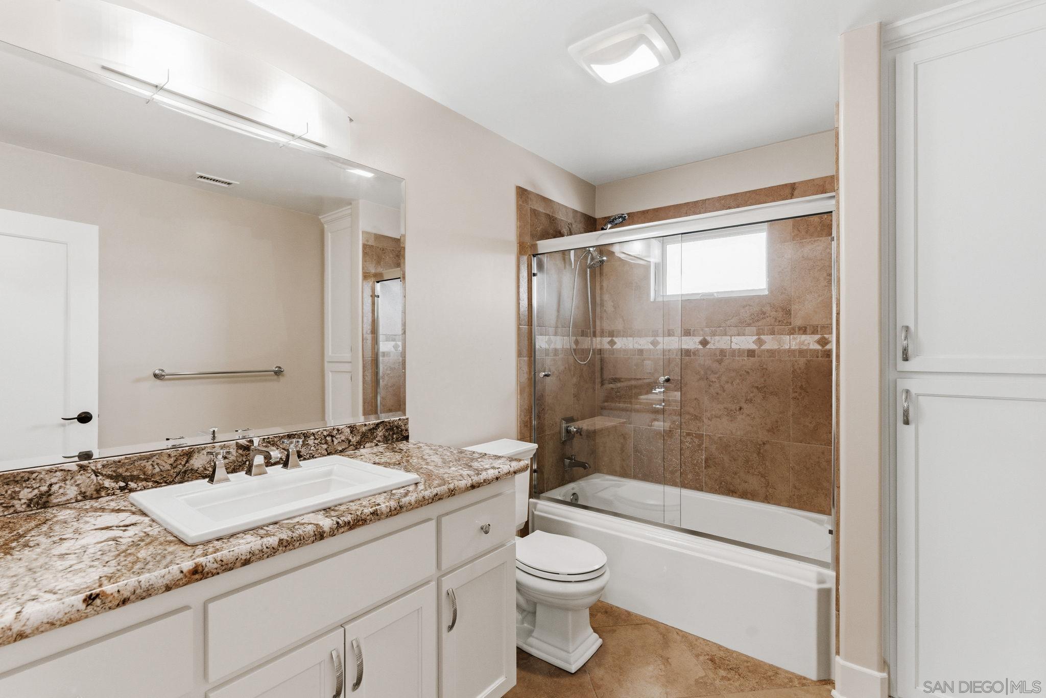 Detail Gallery Image 24 of 34 For 3435  Dickens Street, San Diego,  CA 92106 - 5 Beds | 4 Baths