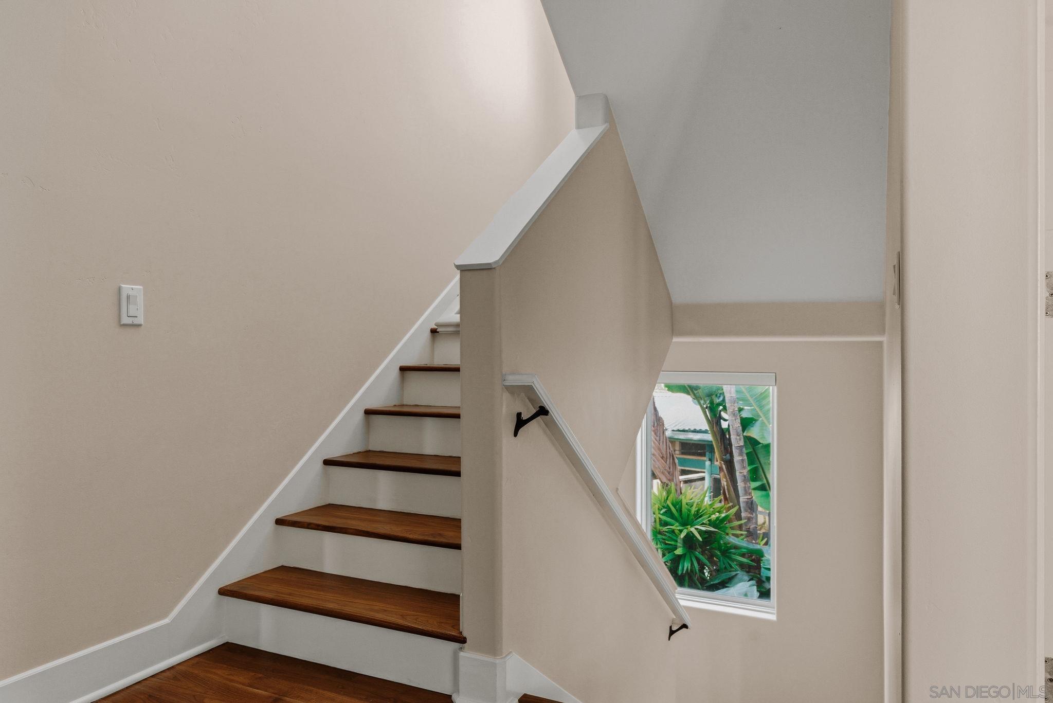 Detail Gallery Image 25 of 34 For 3435  Dickens Street, San Diego,  CA 92106 - 5 Beds | 4 Baths