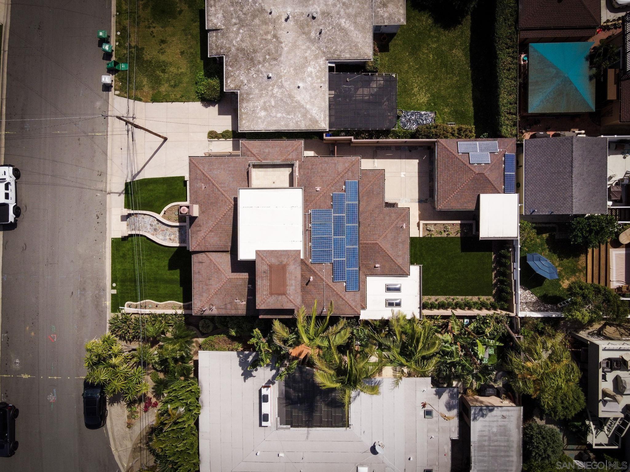 Detail Gallery Image 32 of 34 For 3435  Dickens Street, San Diego,  CA 92106 - 5 Beds | 4 Baths