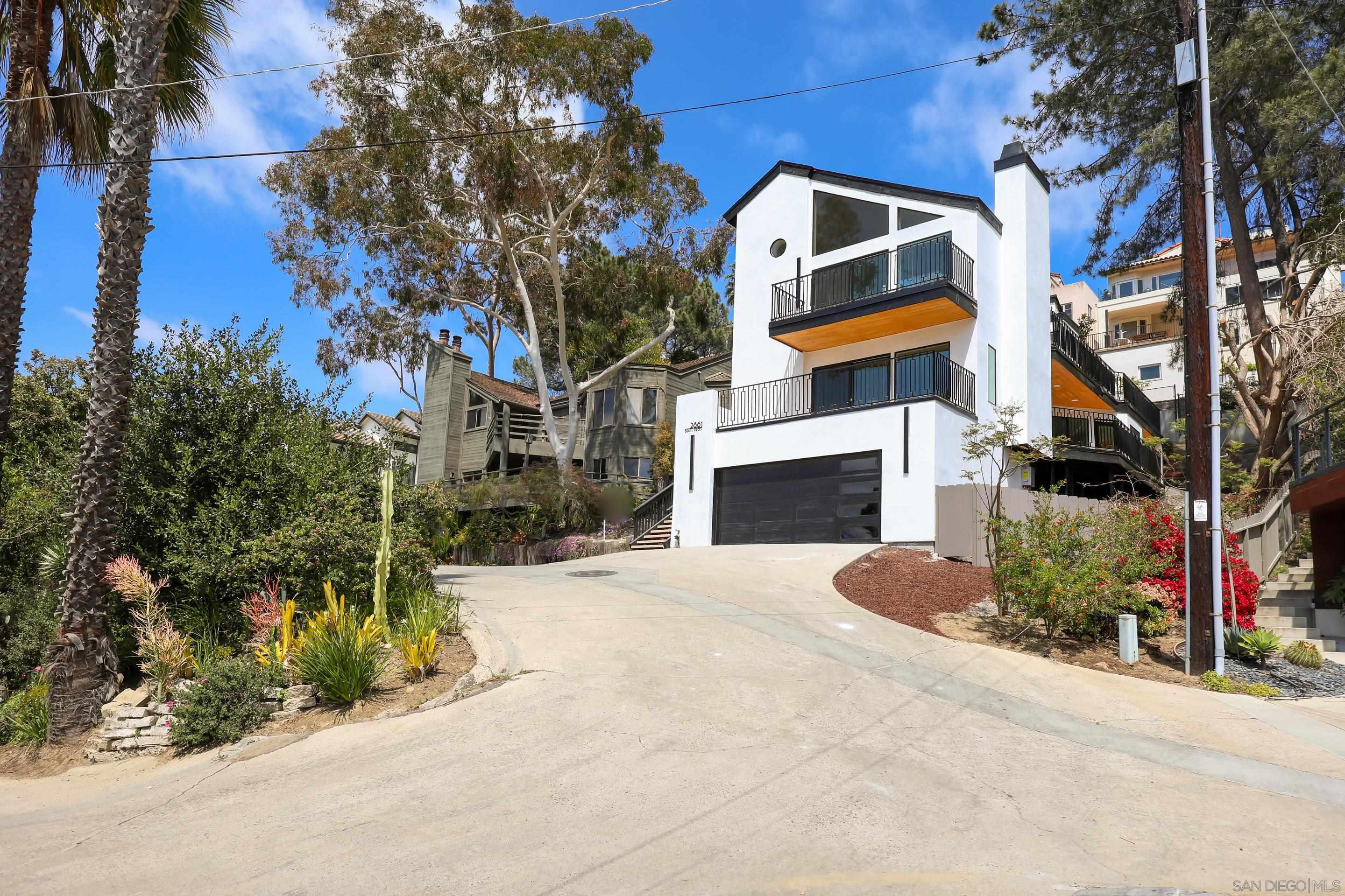 Detail Gallery Image 2 of 70 For 2861  Brant St., San Diego,  CA 92103 - 3 Beds | 3 Baths