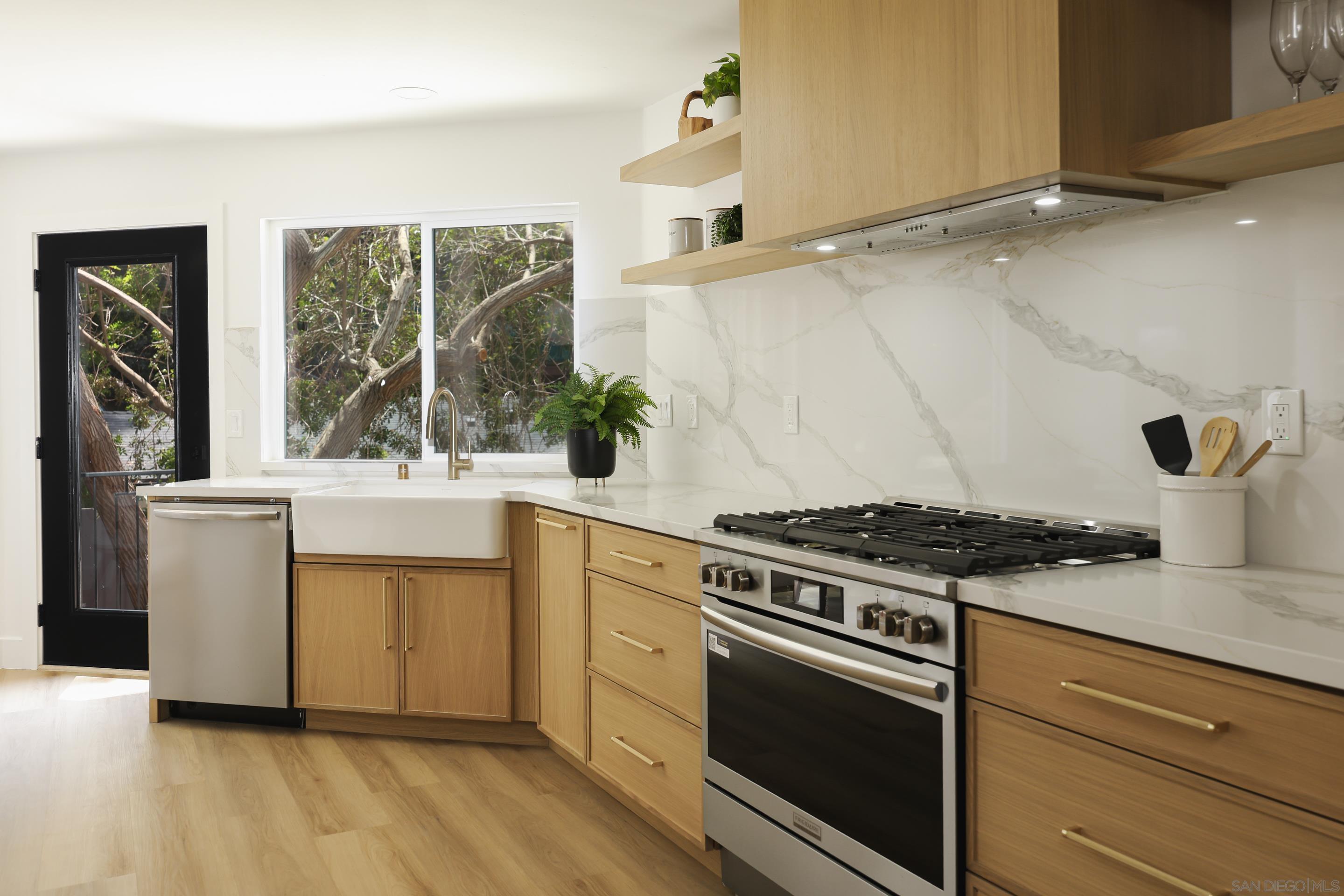 Detail Gallery Image 20 of 70 For 2861  Brant St., San Diego,  CA 92103 - 3 Beds | 3 Baths