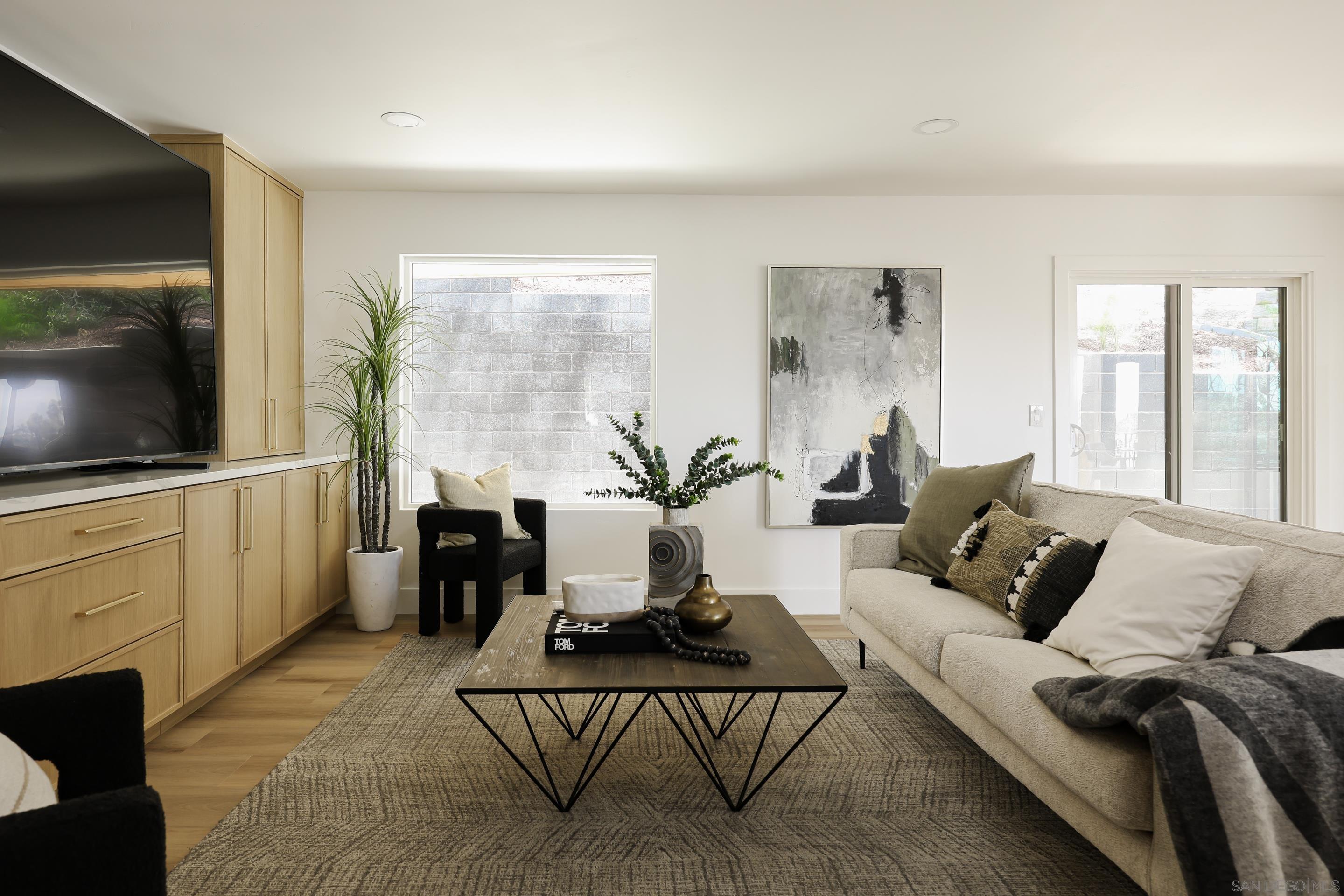 Detail Gallery Image 22 of 70 For 2861  Brant St., San Diego,  CA 92103 - 3 Beds | 3 Baths