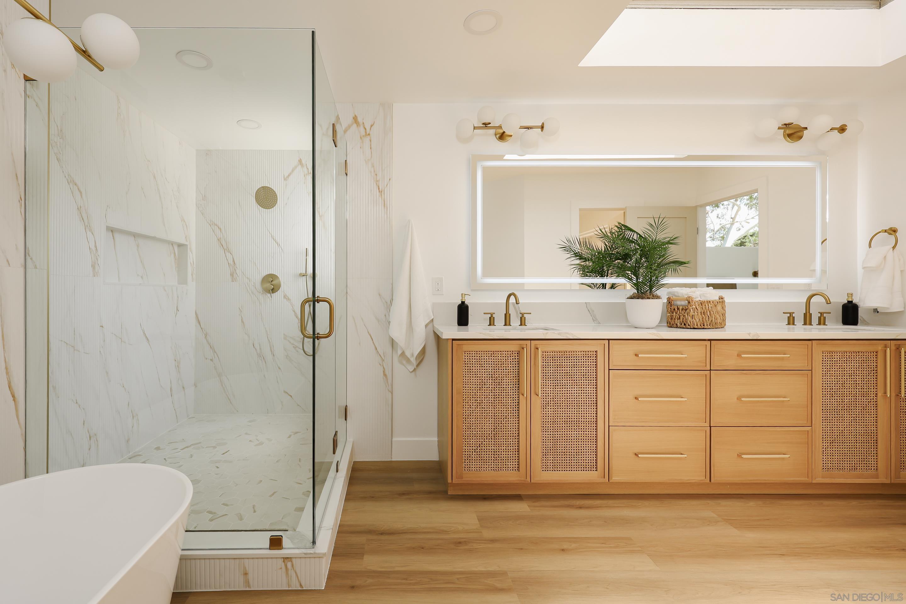 Detail Gallery Image 35 of 70 For 2861  Brant St., San Diego,  CA 92103 - 3 Beds | 3 Baths