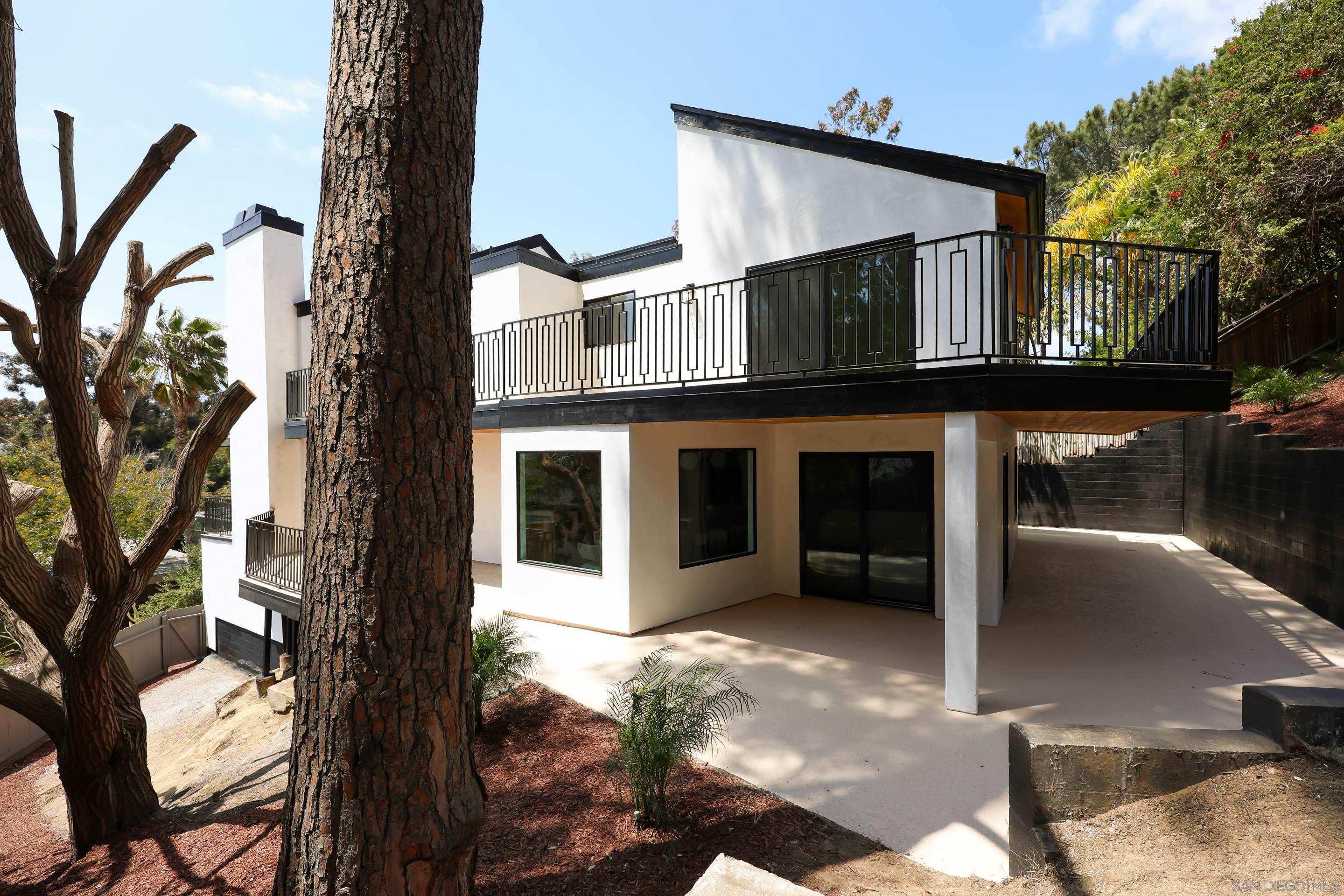 Detail Gallery Image 51 of 70 For 2861  Brant St., San Diego,  CA 92103 - 3 Beds | 3 Baths