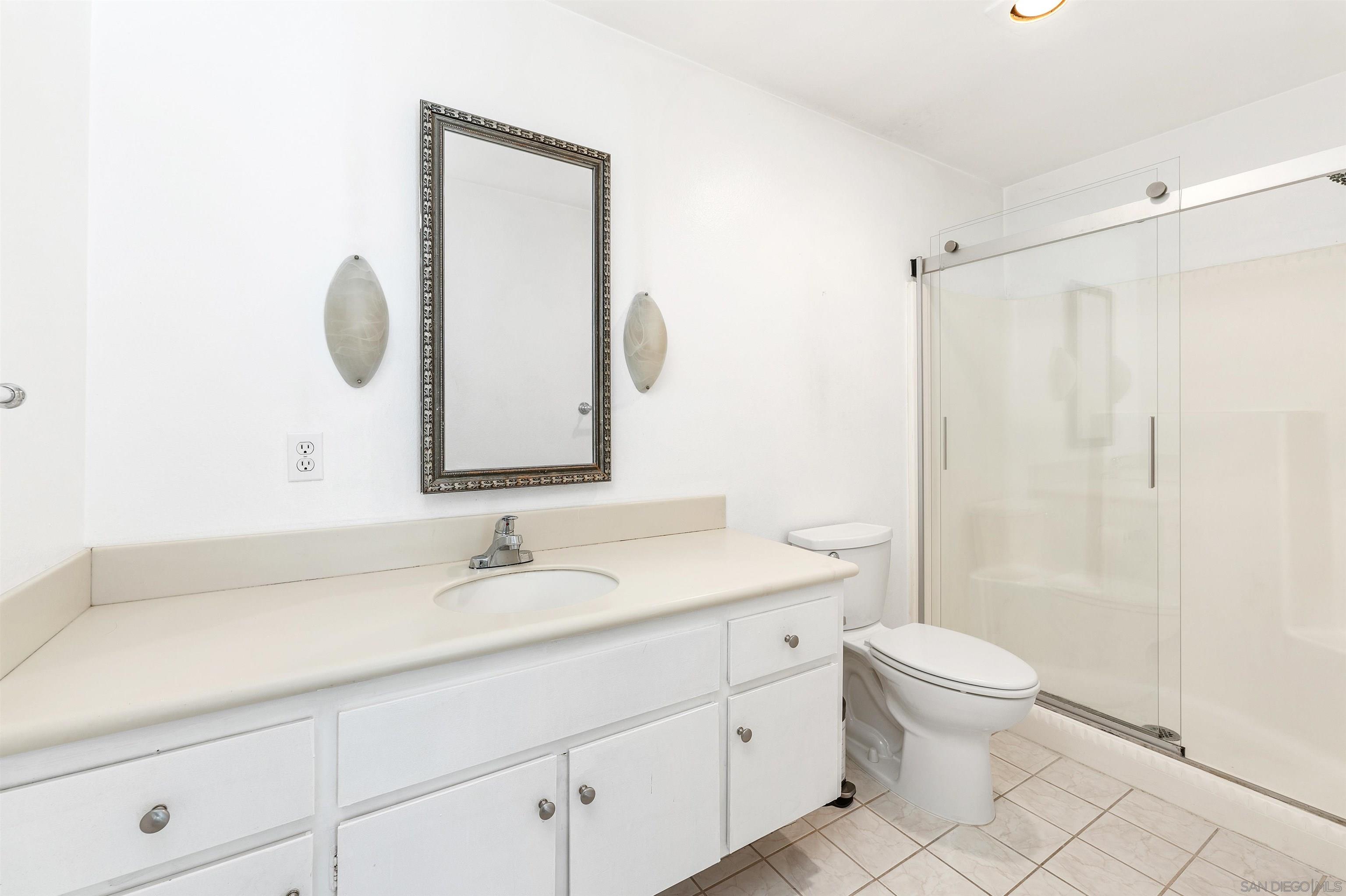 Detail Gallery Image 19 of 28 For 6385  Caminito Salado, San Diego,  CA 92111 - 4 Beds | 2 Baths