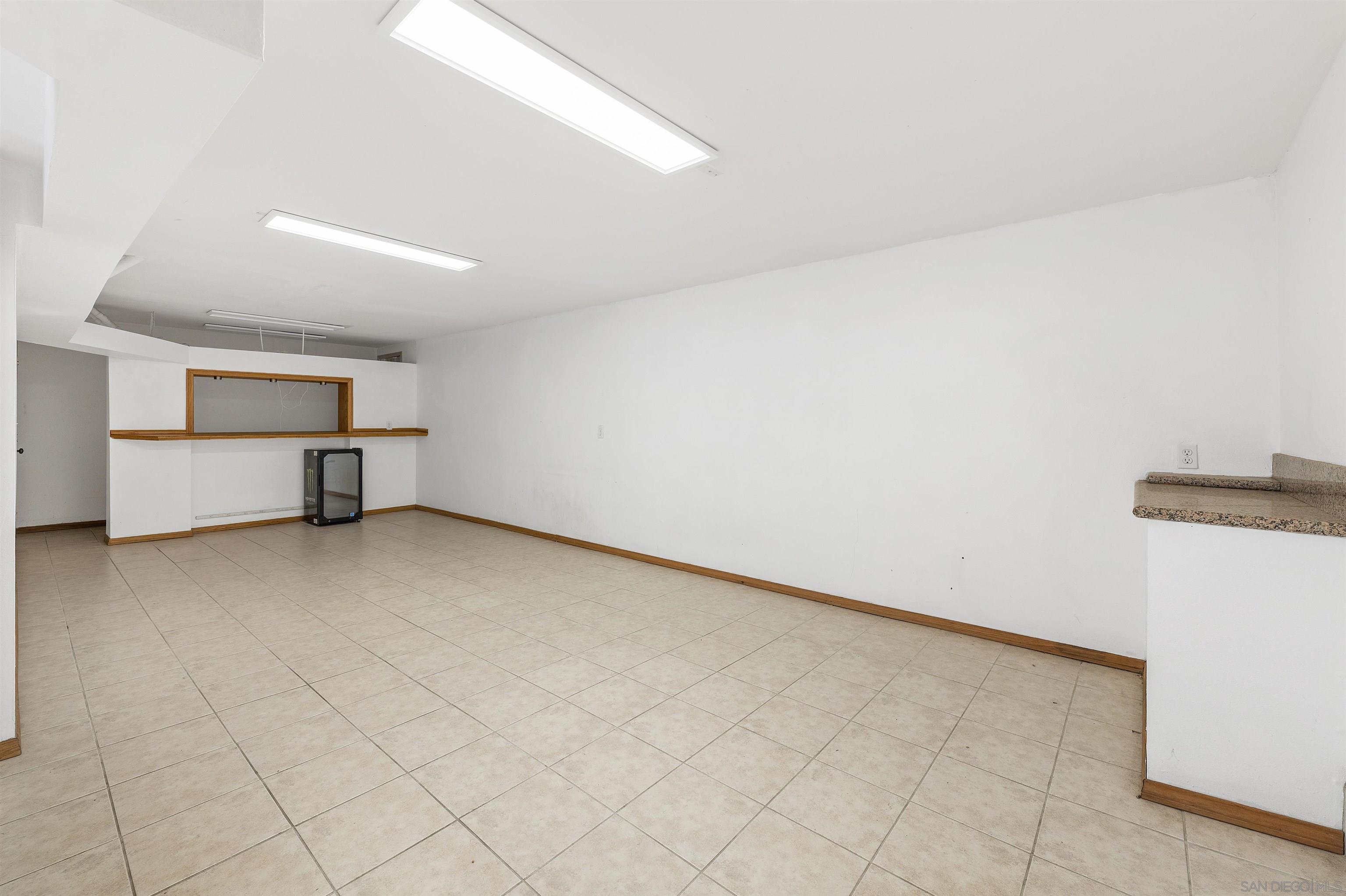 Detail Gallery Image 26 of 28 For 6385  Caminito Salado, San Diego,  CA 92111 - 4 Beds | 2 Baths