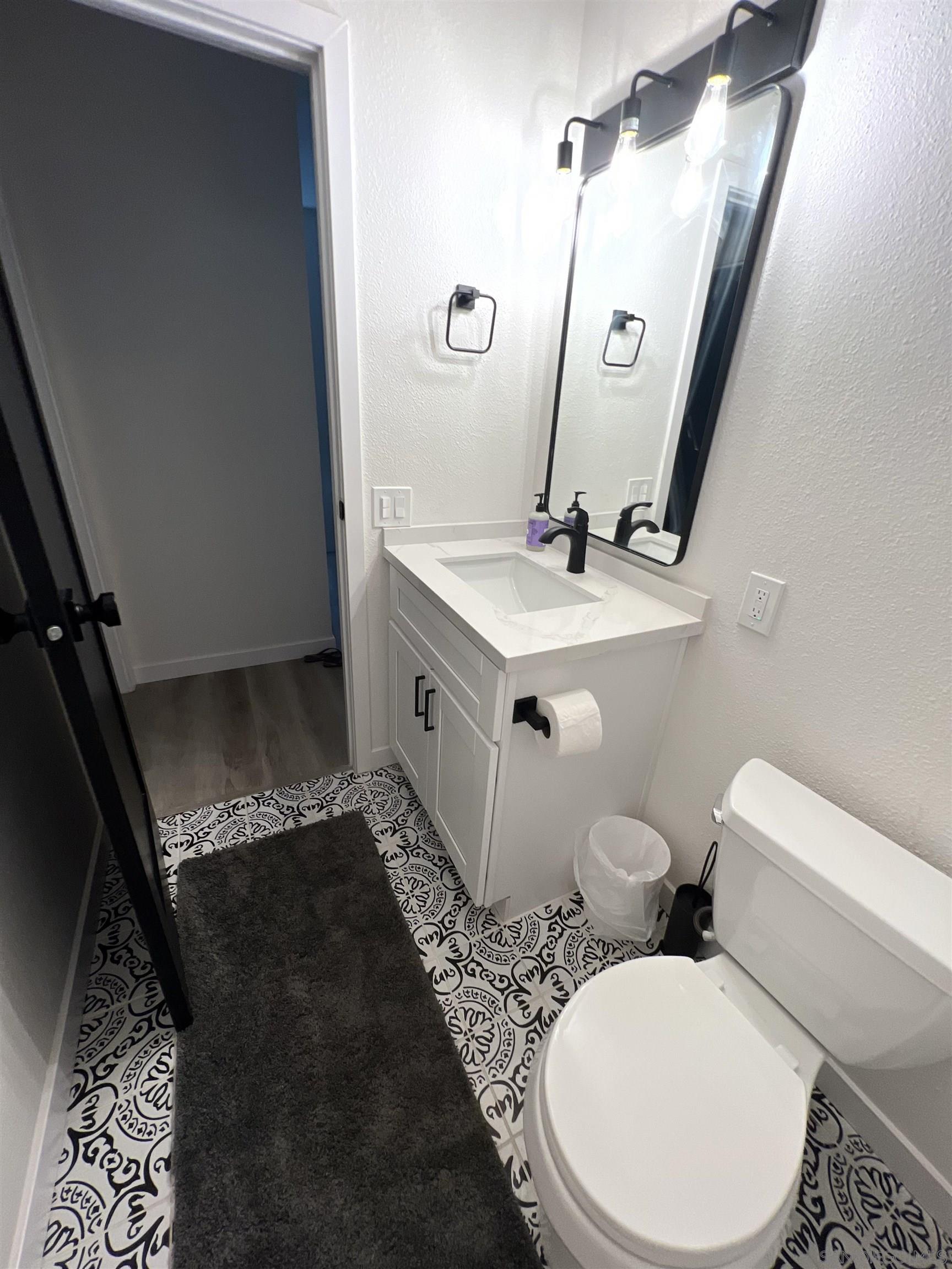 Detail Gallery Image 13 of 19 For 5462  Adobe Falls Rd  #11,  San Diego,  CA 92120 - 2 Beds | 2 Baths