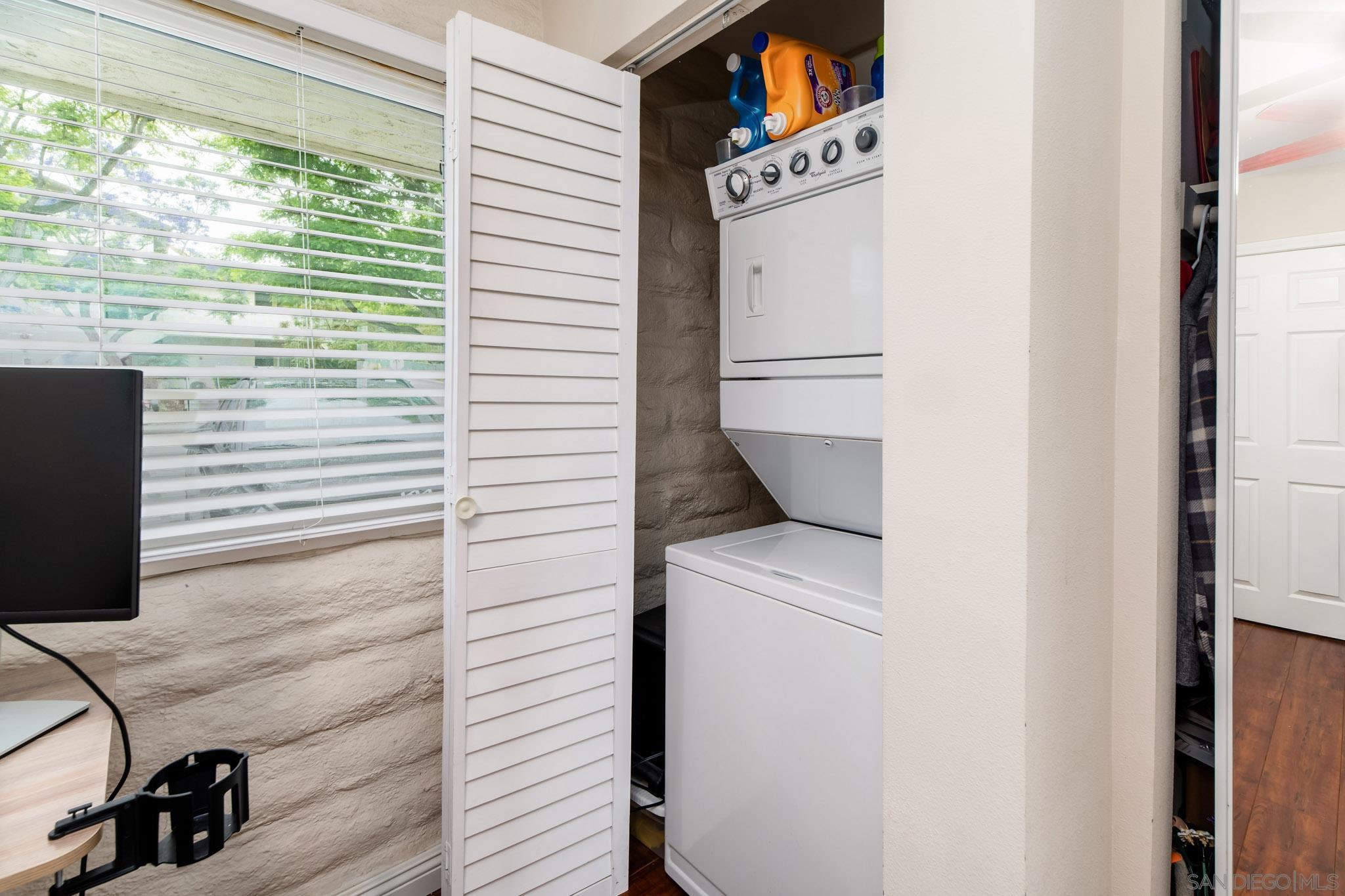 Detail Gallery Image 24 of 36 For 2544  Navarra Dr  #4,  Carlsbad,  CA 92009 - 2 Beds | 2 Baths