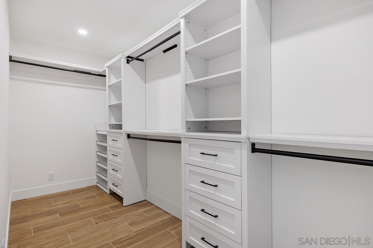 Detail Gallery Image 16 of 43 For 948  Emma, Cardiff By The Sea,  CA 92007 - 6 Beds | 4 Baths