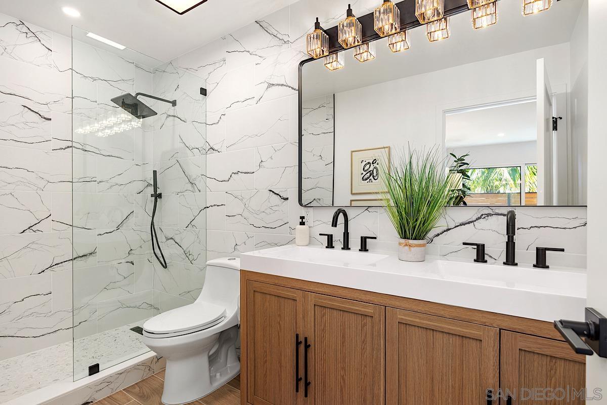 Detail Gallery Image 16 of 43 For 948  Emma, Cardiff By The Sea,  CA 92007 - 6 Beds | 4 Baths