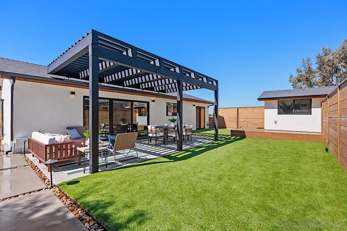 Detail Gallery Image 23 of 43 For 948  Emma, Cardiff By The Sea,  CA 92007 - 6 Beds | 4 Baths