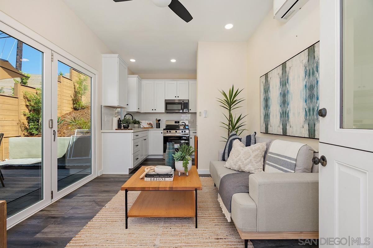 Detail Gallery Image 32 of 43 For 948  Emma, Cardiff By The Sea,  CA 92007 - 6 Beds | 4 Baths