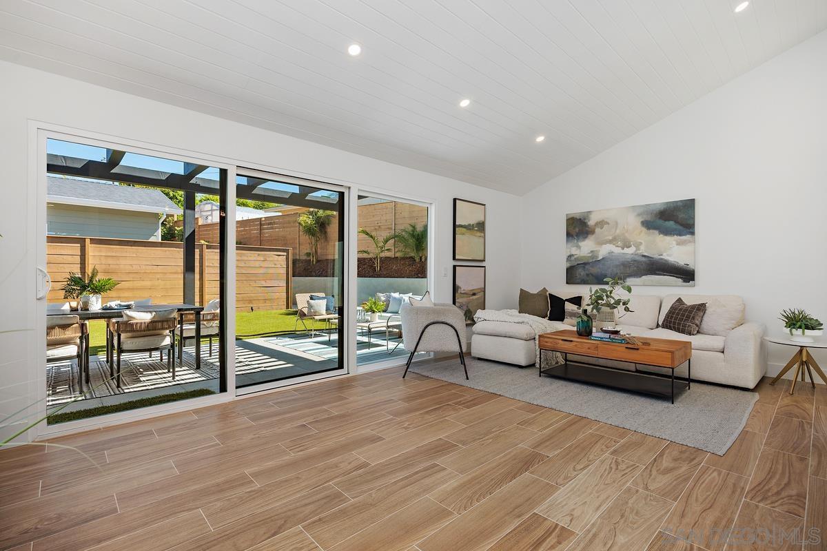 Detail Gallery Image 10 of 43 For 948  Emma, Cardiff By The Sea,  CA 92007 - 6 Beds | 4 Baths