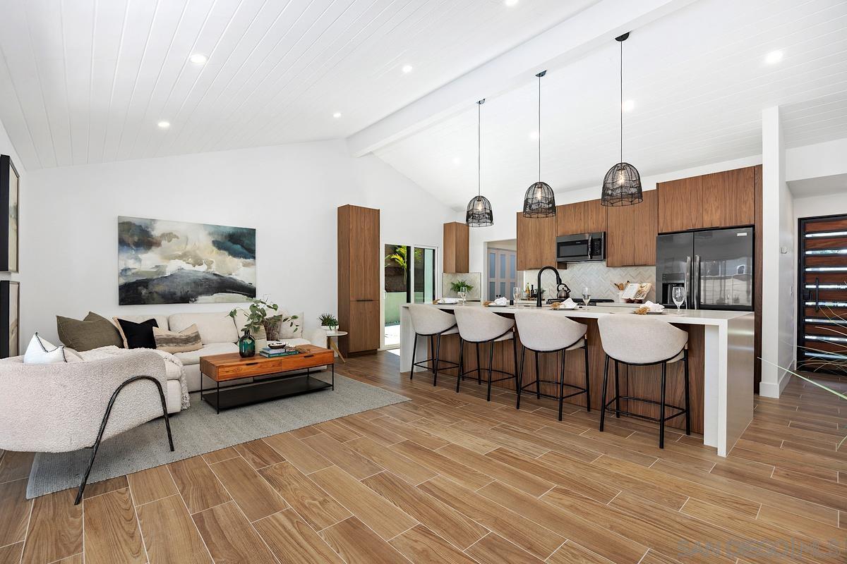 Detail Gallery Image 10 of 43 For 948  Emma, Cardiff By The Sea,  CA 92007 - 6 Beds | 4 Baths