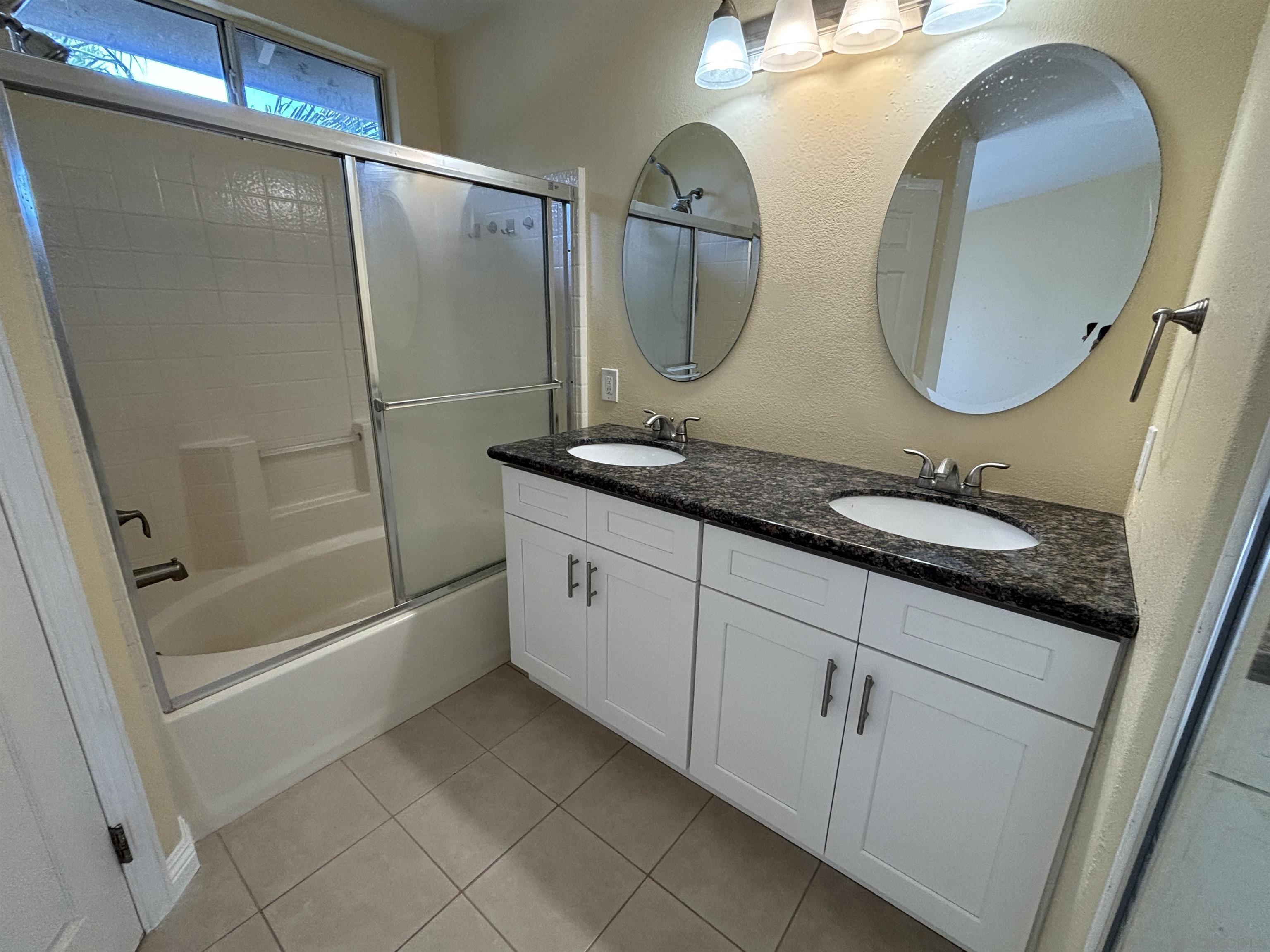 Detail Gallery Image 5 of 24 For 4065  Ivey Vista Way, Oceanside,  CA 92057 - 3 Beds | 2/1 Baths