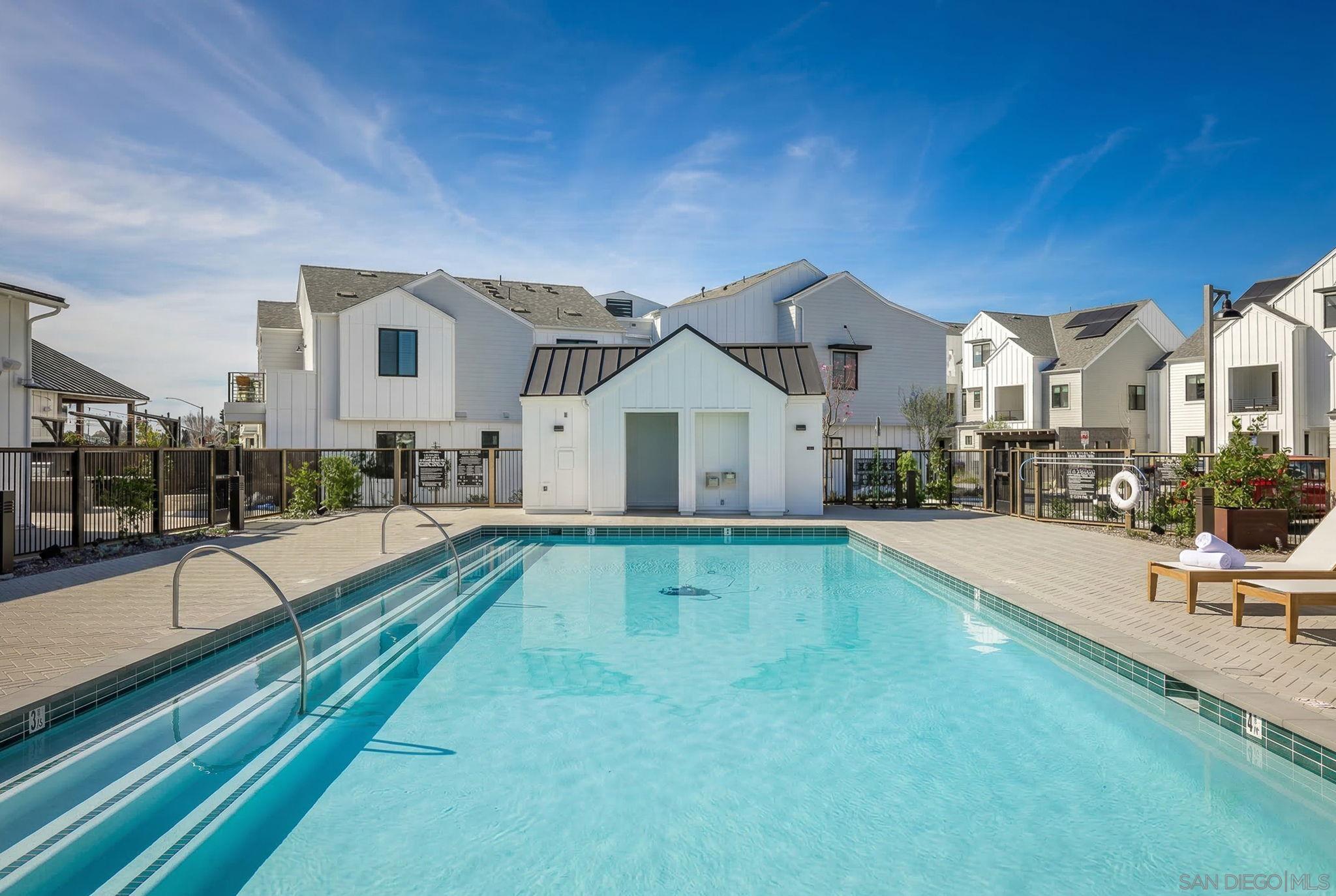 Detail Gallery Image 17 of 21 For 1107  Catania Court  #208,  Encinitas,  CA 92024 - 2 Beds | 2 Baths