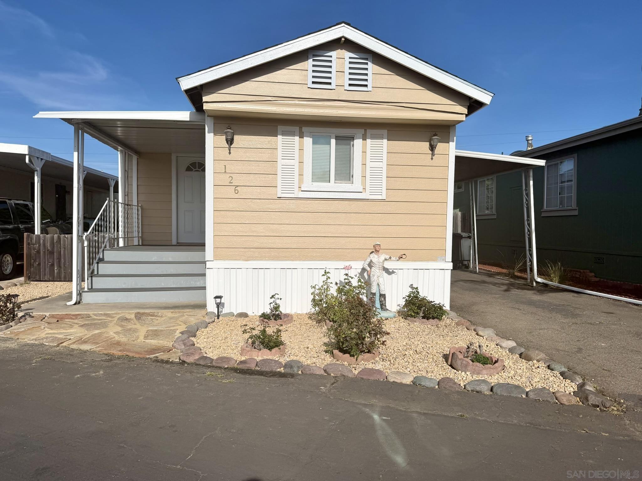 Detail Gallery Image 22 of 26 For 6460  Convoy Ct  #126,  San Diego,  CA 92117 - 2 Beds | 1 Baths