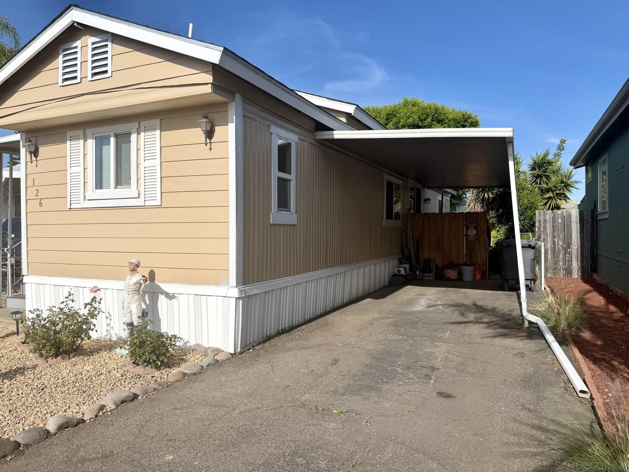 Detail Gallery Image 23 of 26 For 6460  Convoy Ct  #126,  San Diego,  CA 92117 - 2 Beds | 1 Baths