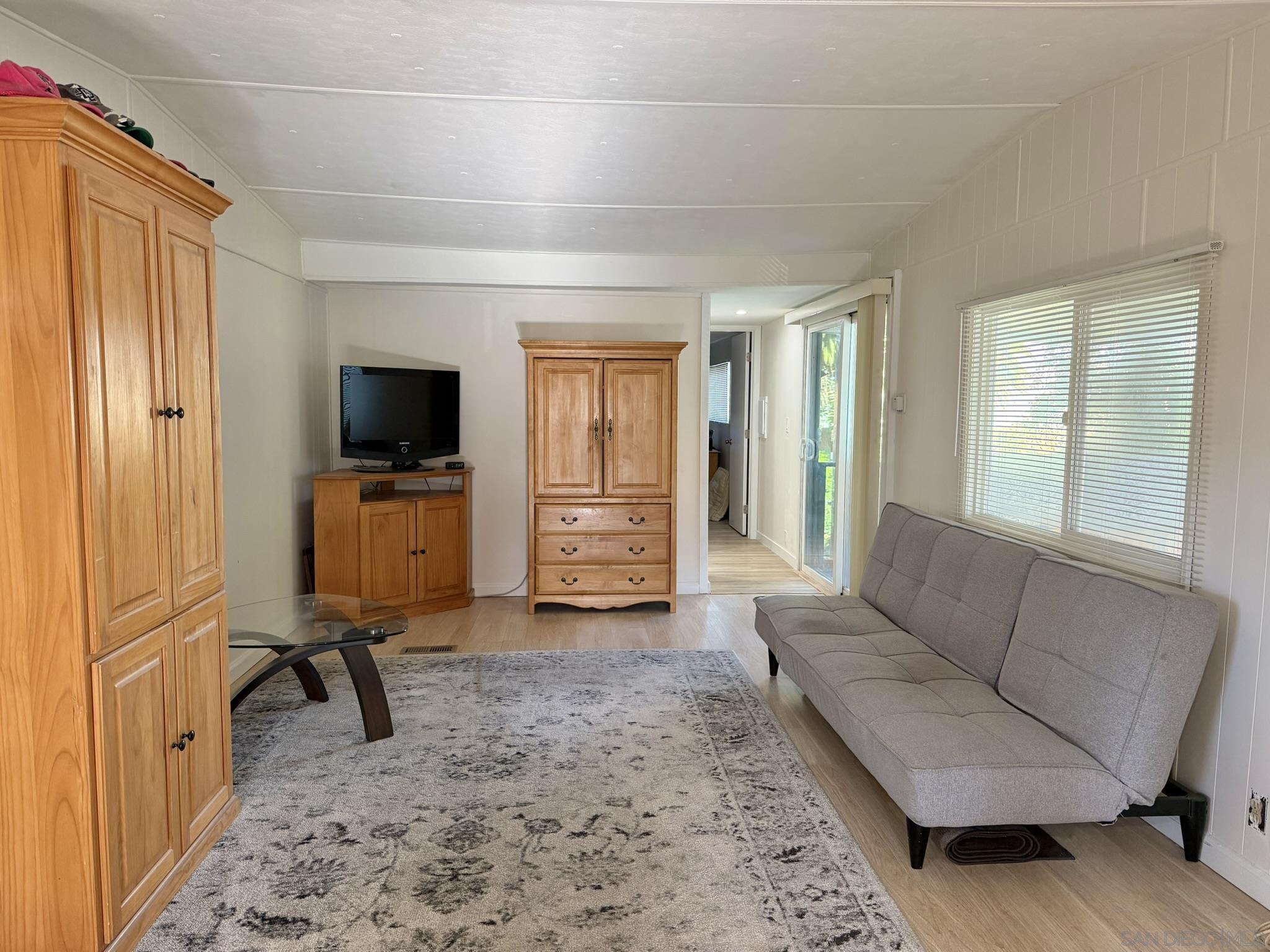 Detail Gallery Image 5 of 26 For 6460  Convoy Ct  #126,  San Diego,  CA 92117 - 2 Beds | 1 Baths