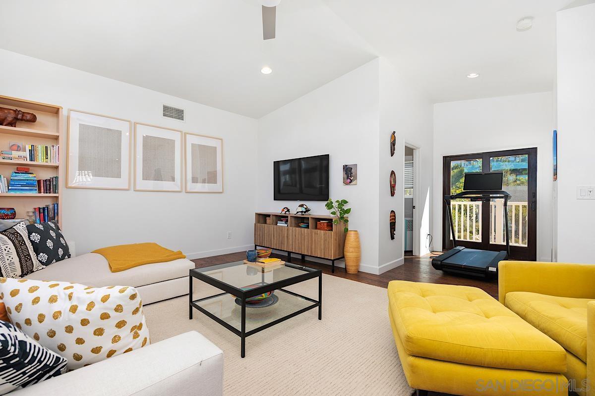 Detail Gallery Image 22 of 38 For 1904  Pariva, Cardiff By The Sea,  CA 92007 - 4 Beds | 2/1 Baths