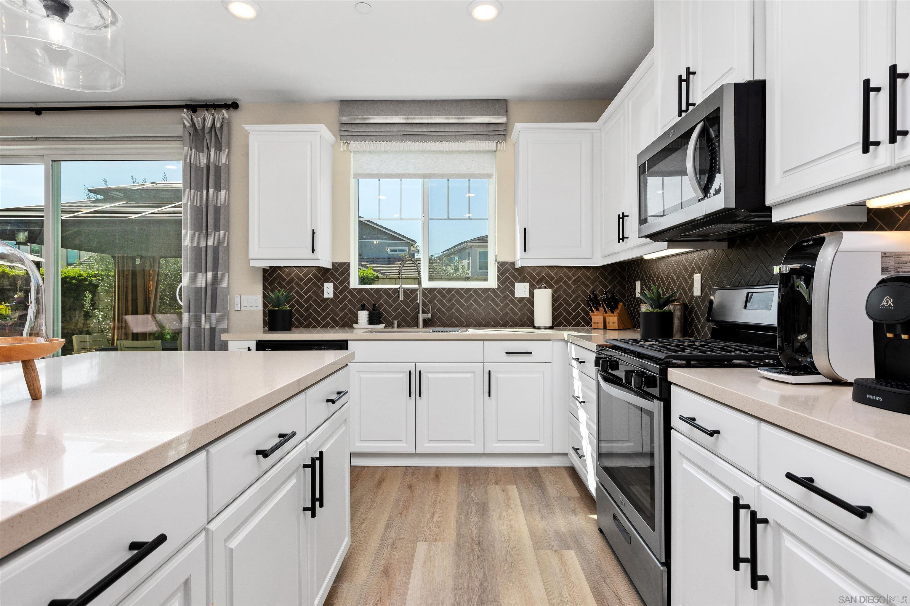 Detail Gallery Image 12 of 33 For 27746  Old Dairy Way, Valley Center,  CA 92082 - 3 Beds | 2/1 Baths