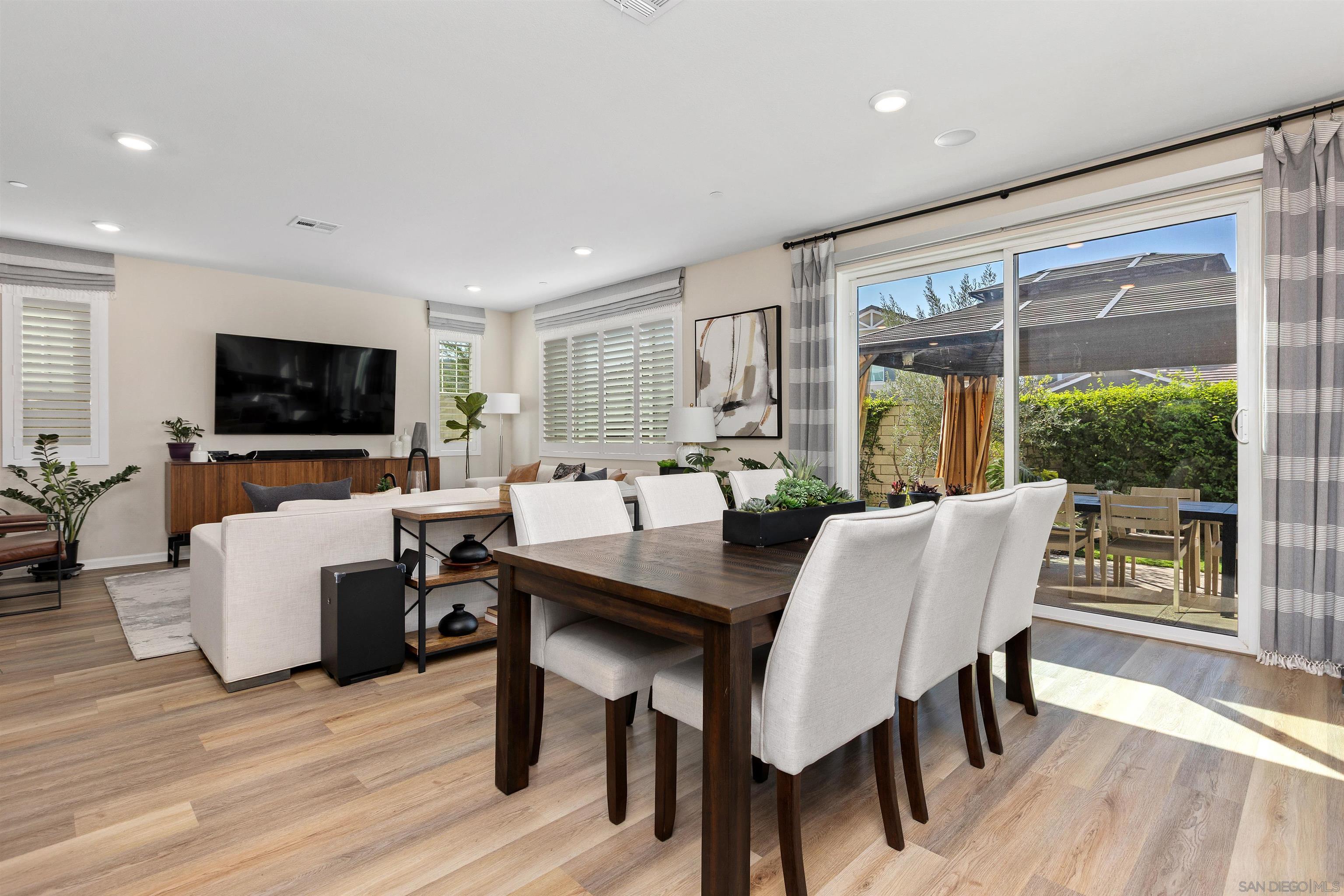 Detail Gallery Image 7 of 33 For 27746  Old Dairy Way, Valley Center,  CA 92082 - 3 Beds | 2/1 Baths